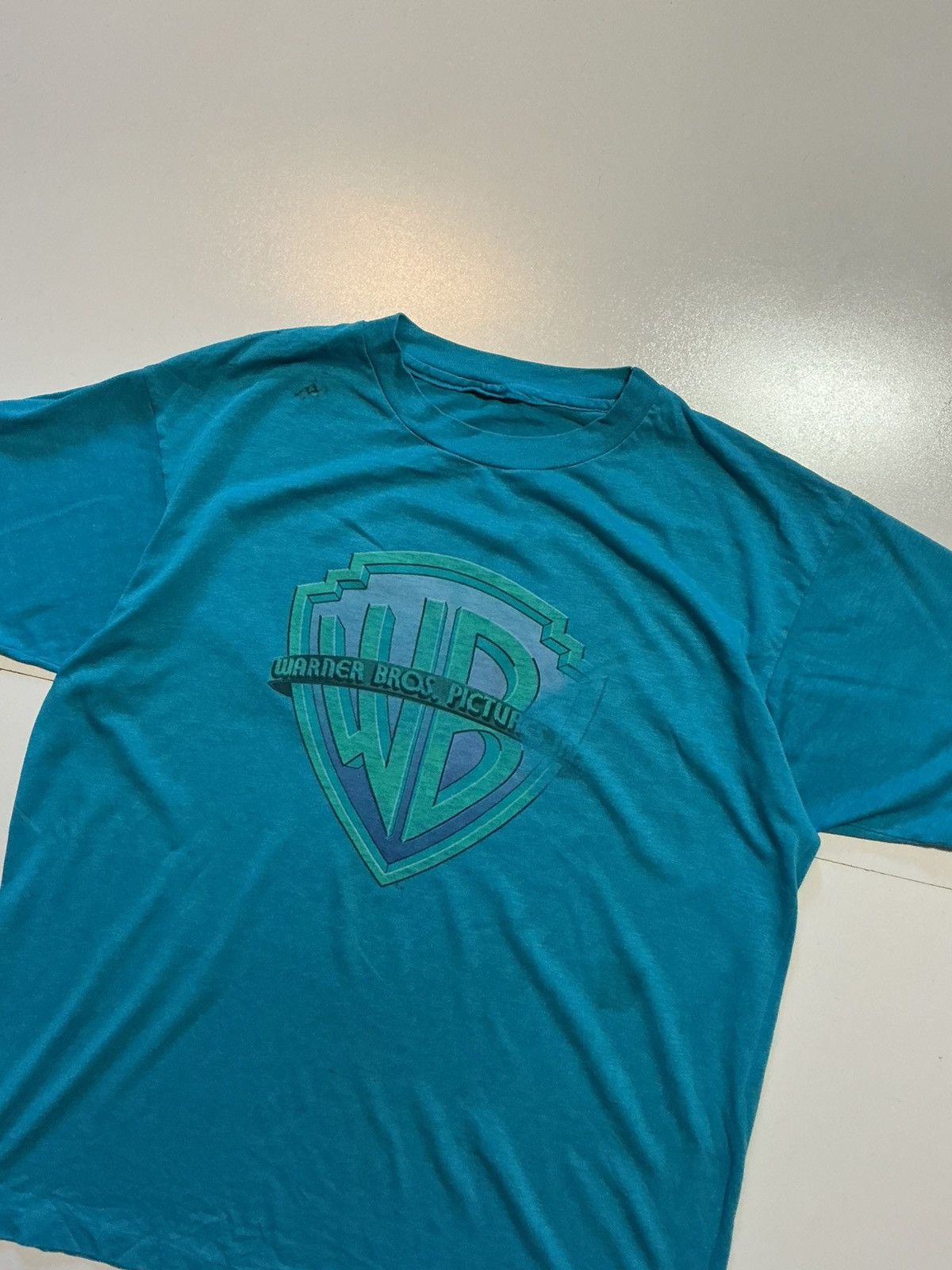 Vintage Vintage 90s Warner Bros Pictures Film Single Stitch T-Shirt Size US L / EU 52-54 / 3 - 4 Thumbnail