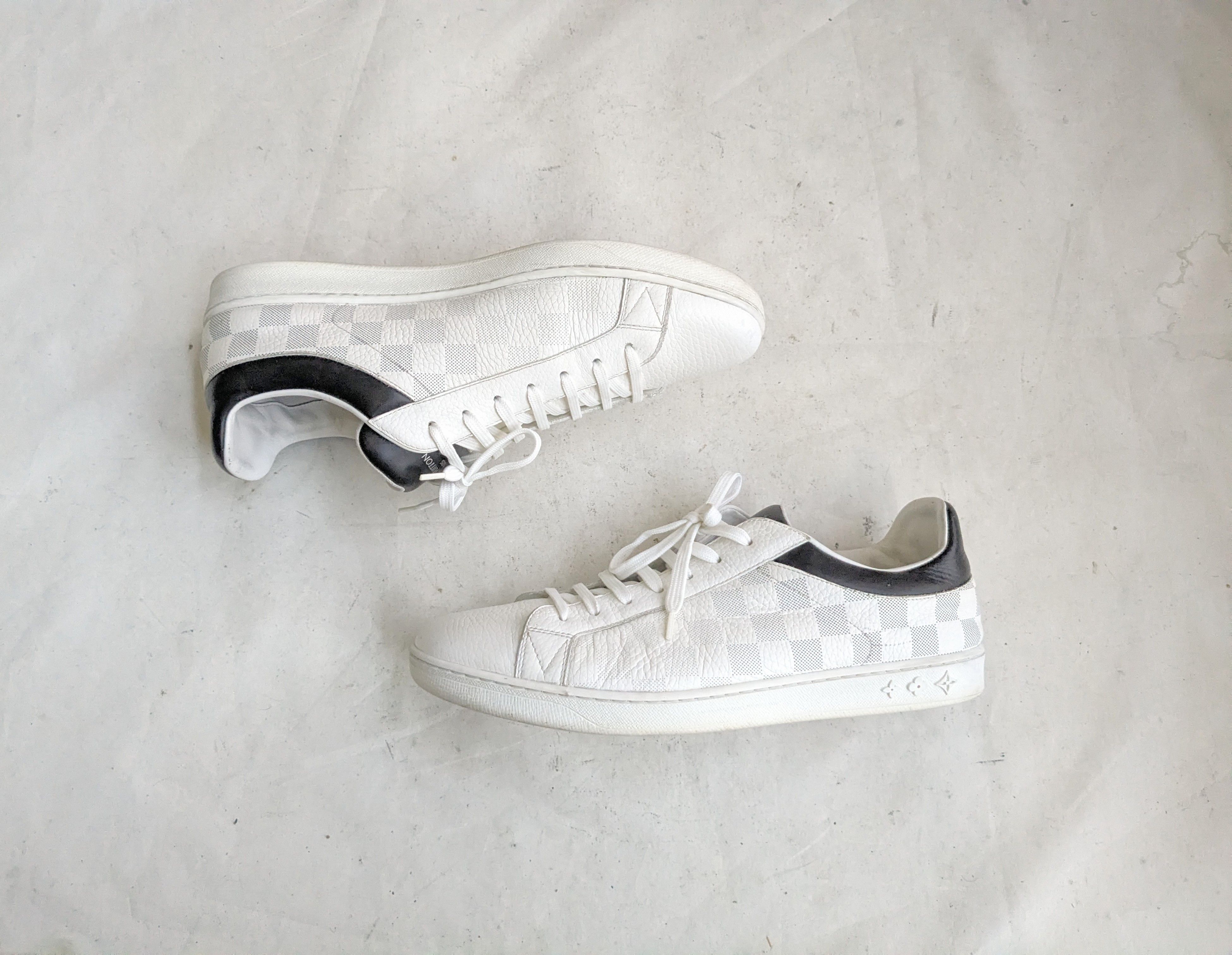 Louis Vuitton Louis Vuitton Sneakers White 10 Monogram Logo High Tops Size US 10 / EU 43 - 1 Thumbnail