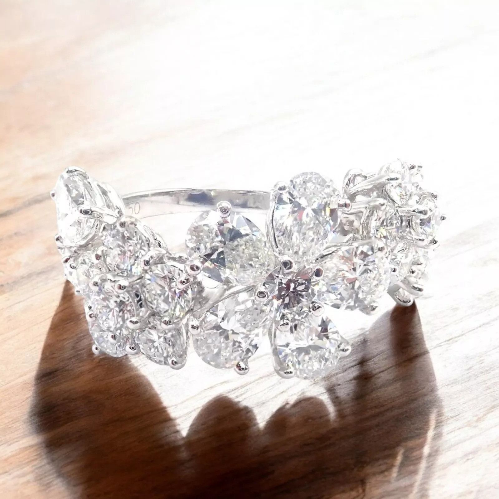 Van Cleef & Arpels Van Cleef & Arpels Folie des Pres 18k Diamond Flower Ring Size ONE SIZE - 2 Thumbnail