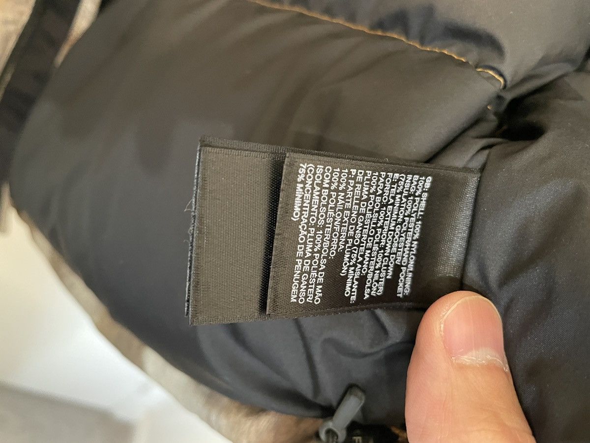 Supreme × The North Face Supreme The North Face Nuptse Vest Fur Size US M / EU 48-50 / 2 - 6 Thumbnail