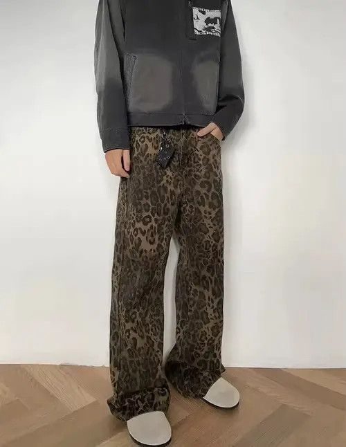 Japanese Brand × Jean Vintage Brown Leopard Print Straight Leg Jeans Size US 32 / EU 48 - 1 Thumbnail