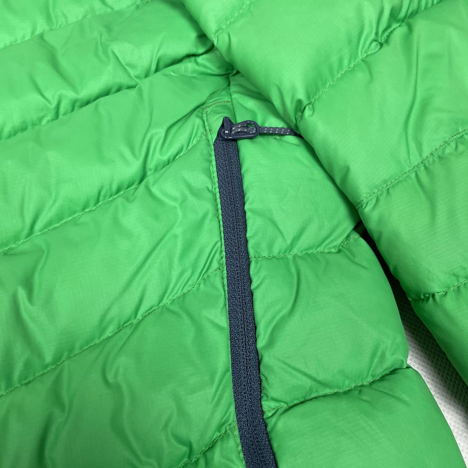 Salomon Salomon Pertex Microlight Eco Men Green Puffer Down Jacket L Size US L / EU 52-54 / 3 - 3 Thumbnail