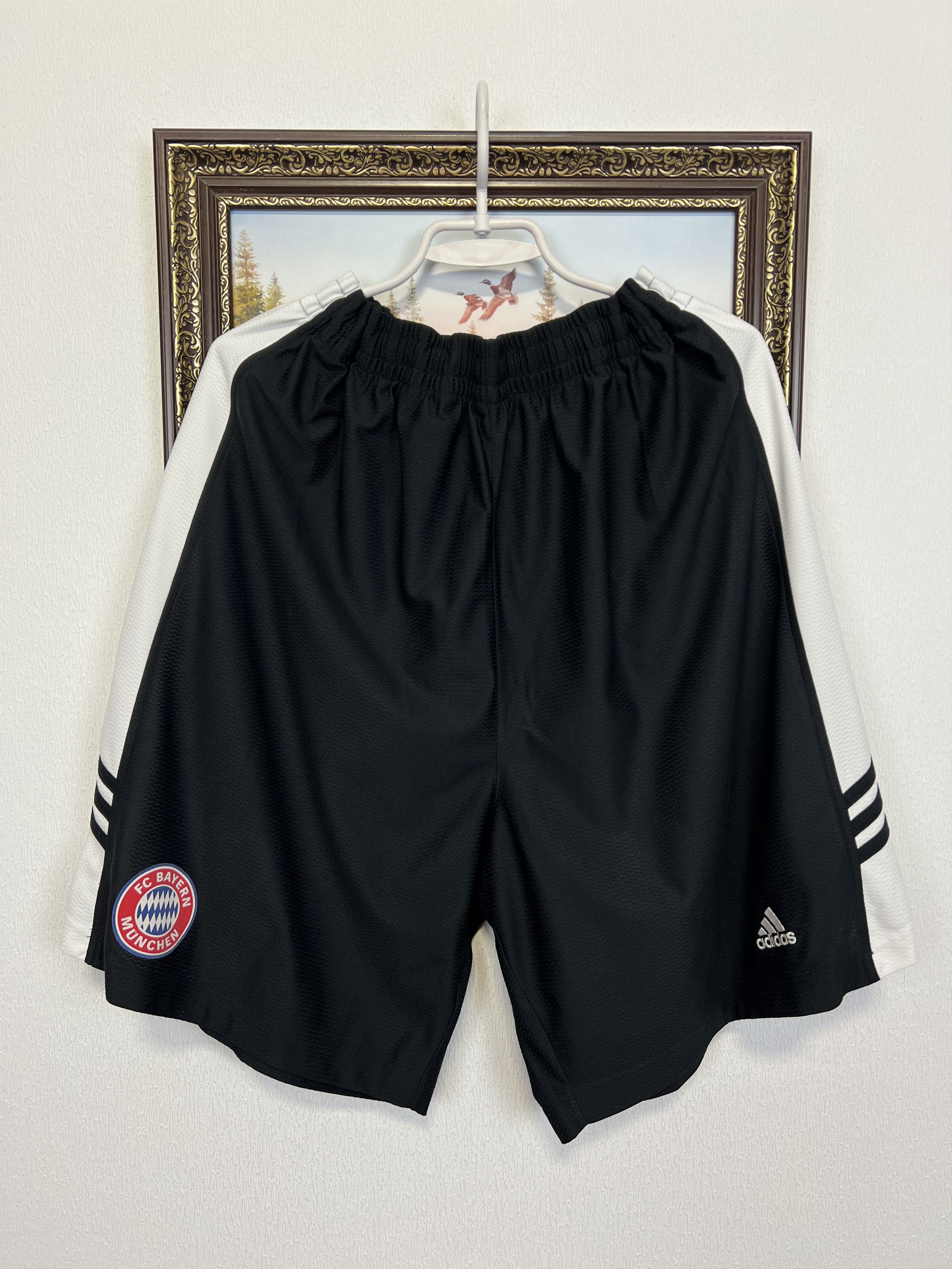 Adidas Vintage Adidas Bayern Munich Football Shorts Soccer Athletic Size US 36 / EU 52 - 1 Thumbnail