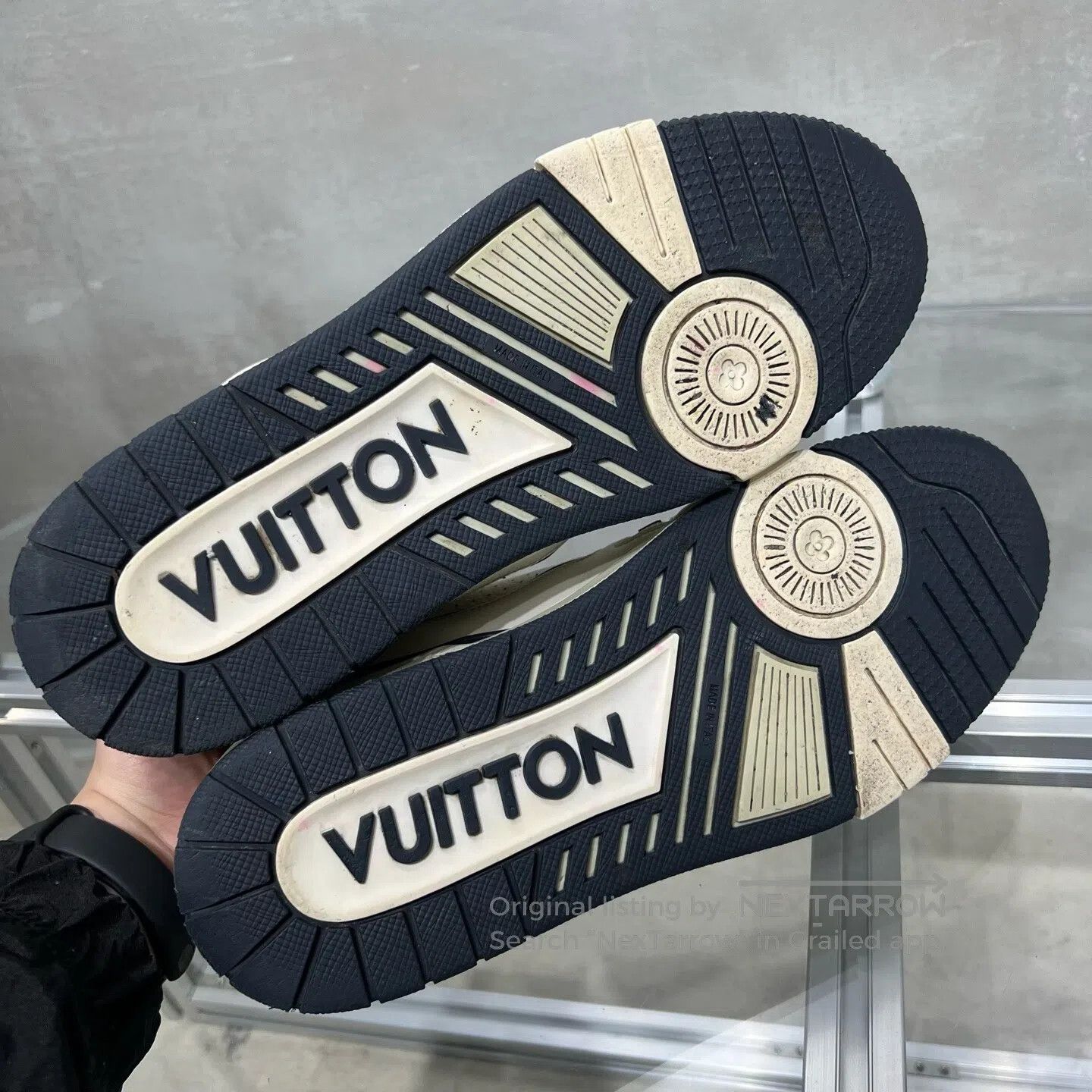 Louis Vuitton Louis Vuitton LV Trainer White and Blue shoes Size US 9.5 / EU 42-43 - 7 Thumbnail