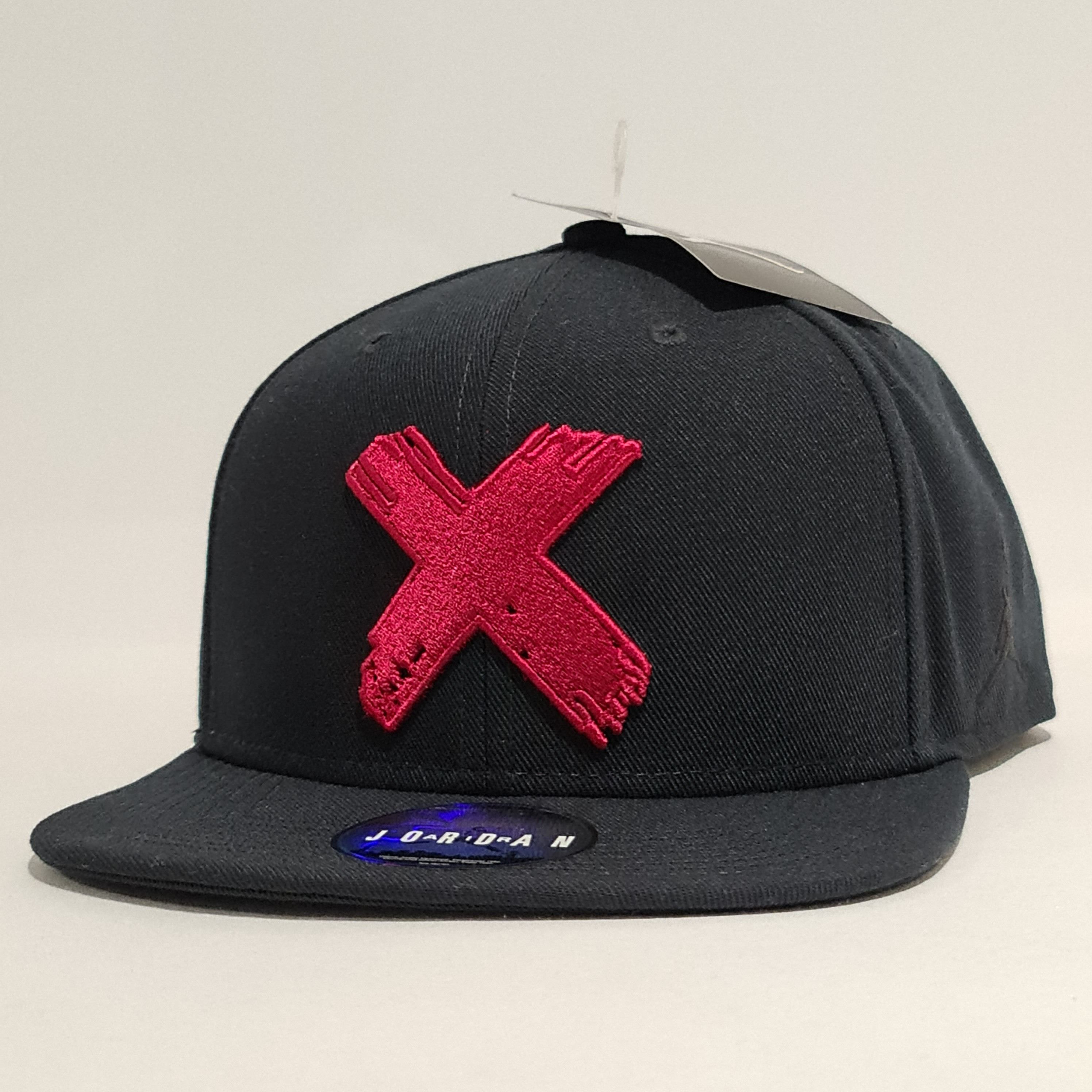 Jordan Brand Jordan Cap Snapback 'Banned' Black/Red Size ONE SIZE - 1 Thumbnail