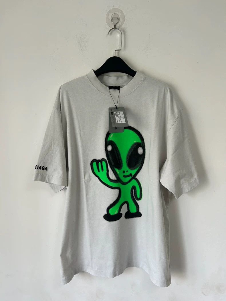 Balenciaga Balenciaga Alien Smiley T-Shirt for Spring/Summer Size US XS / EU 42 / 0 - 1 Thumbnail
