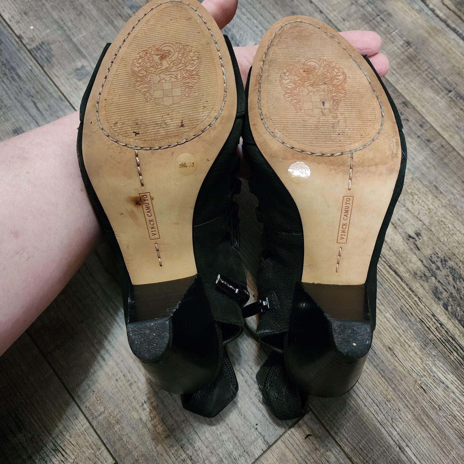 Vince Camuto Preowned Vince Camuto strappy Stretchy black heels Sz W 9 Size US 9 / IT 39 - 11 Thumbnail