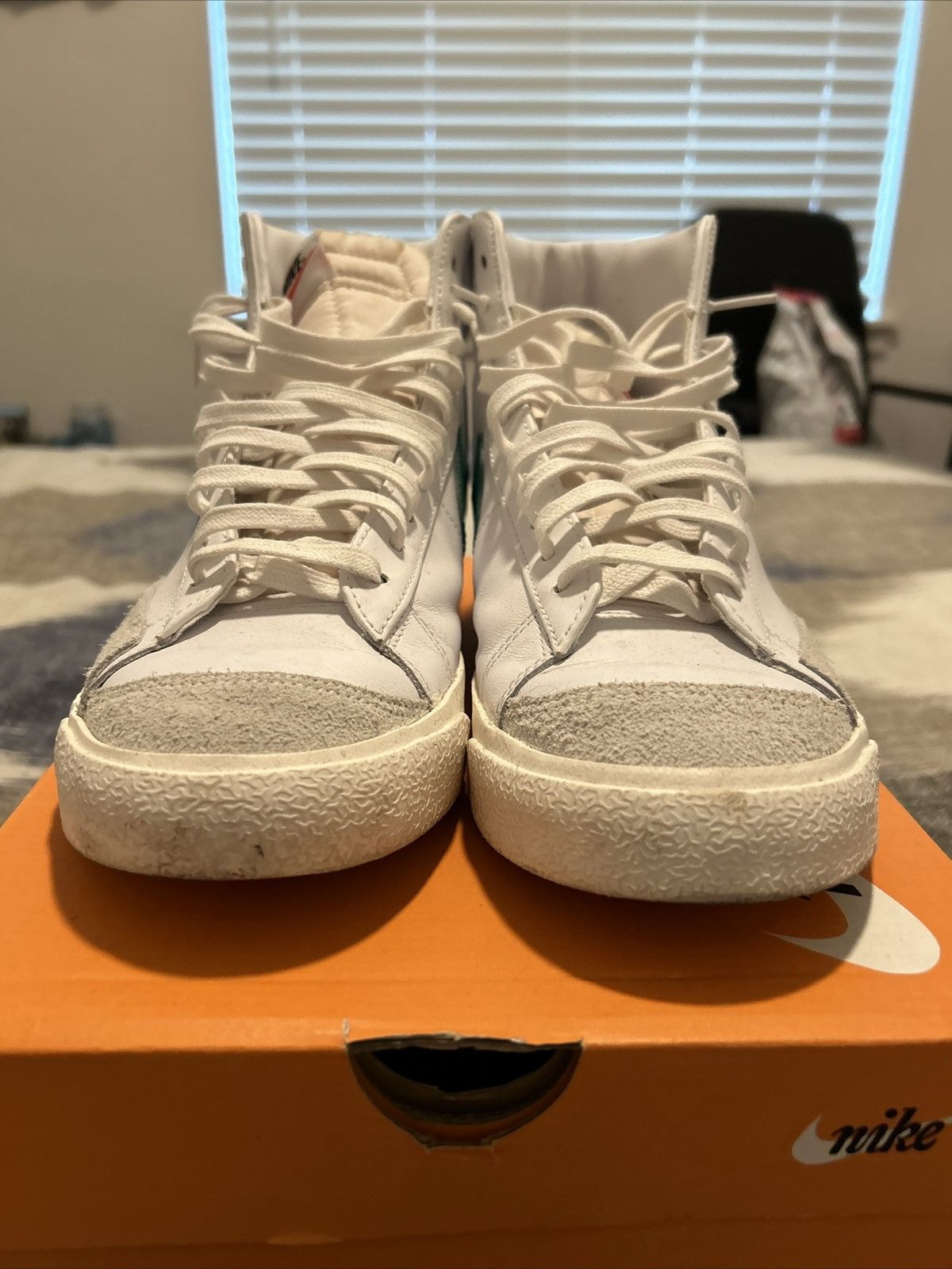 Nike Size 10.5 - Nike Blazer '77 Vintage Mid Lucid Green Size US 10.5 / EU 43-44 - 2 Thumbnail