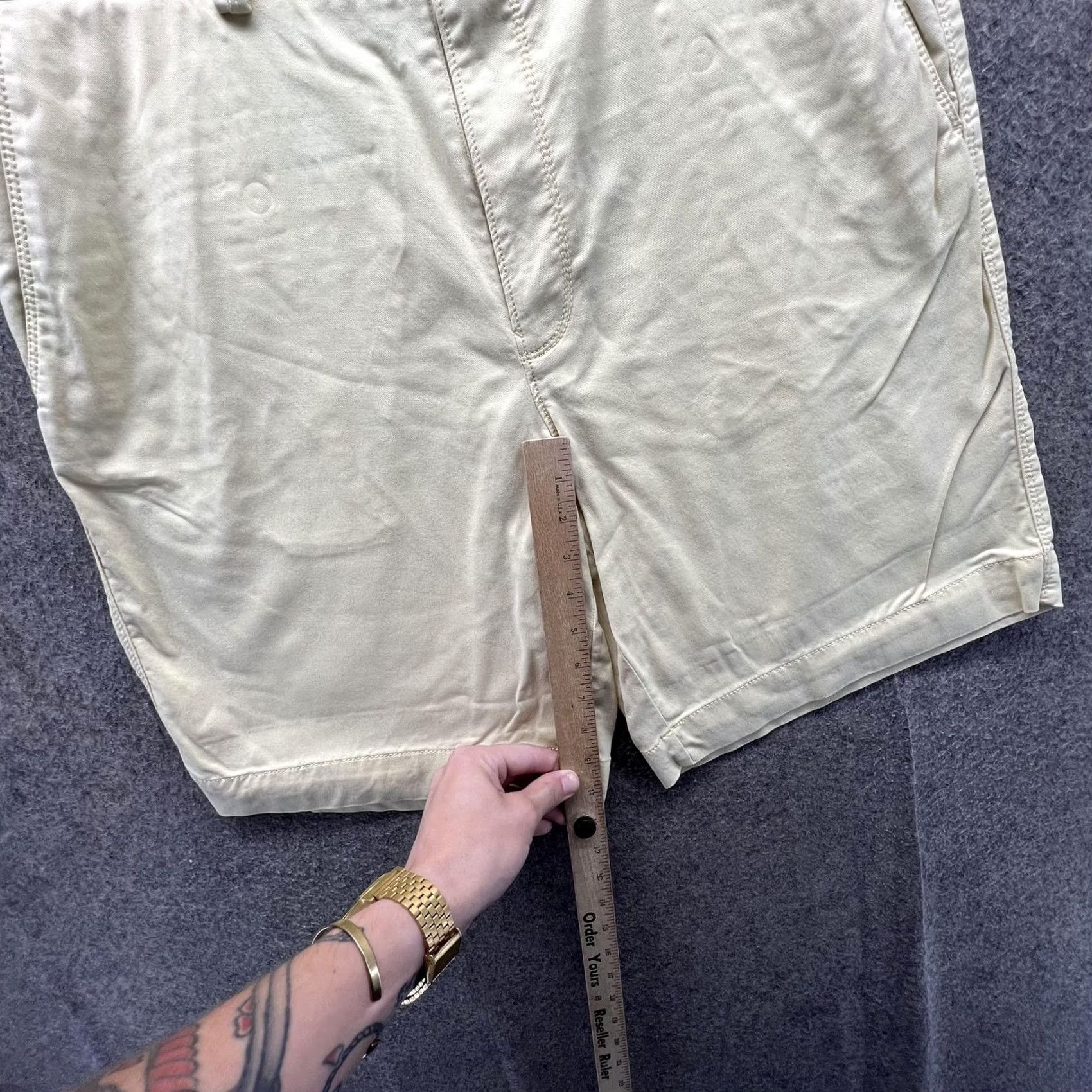 Tommy Bahama Tommy Bahama Shorts Mens 33 Beige Stretch Chino Flat Front Casual 10 Inseam Mens 33 Beige Stretch Chino Flat Front Casual 10 Inseam Size US 33 - 6 Thumbnail