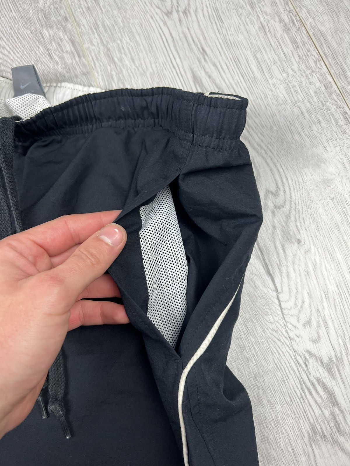 Nike Nike Shorts Vintage Size US 34 / EU 50 - 4 Thumbnail
