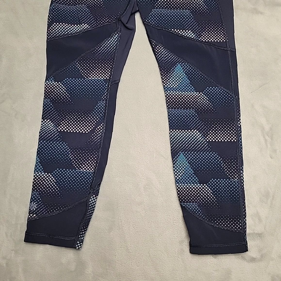 Athleta Athleta Leggings Womens Large Blue Geometric High Rise Stretch Crop Size 36" / US 14 / IT 50 - 2 Thumbnail