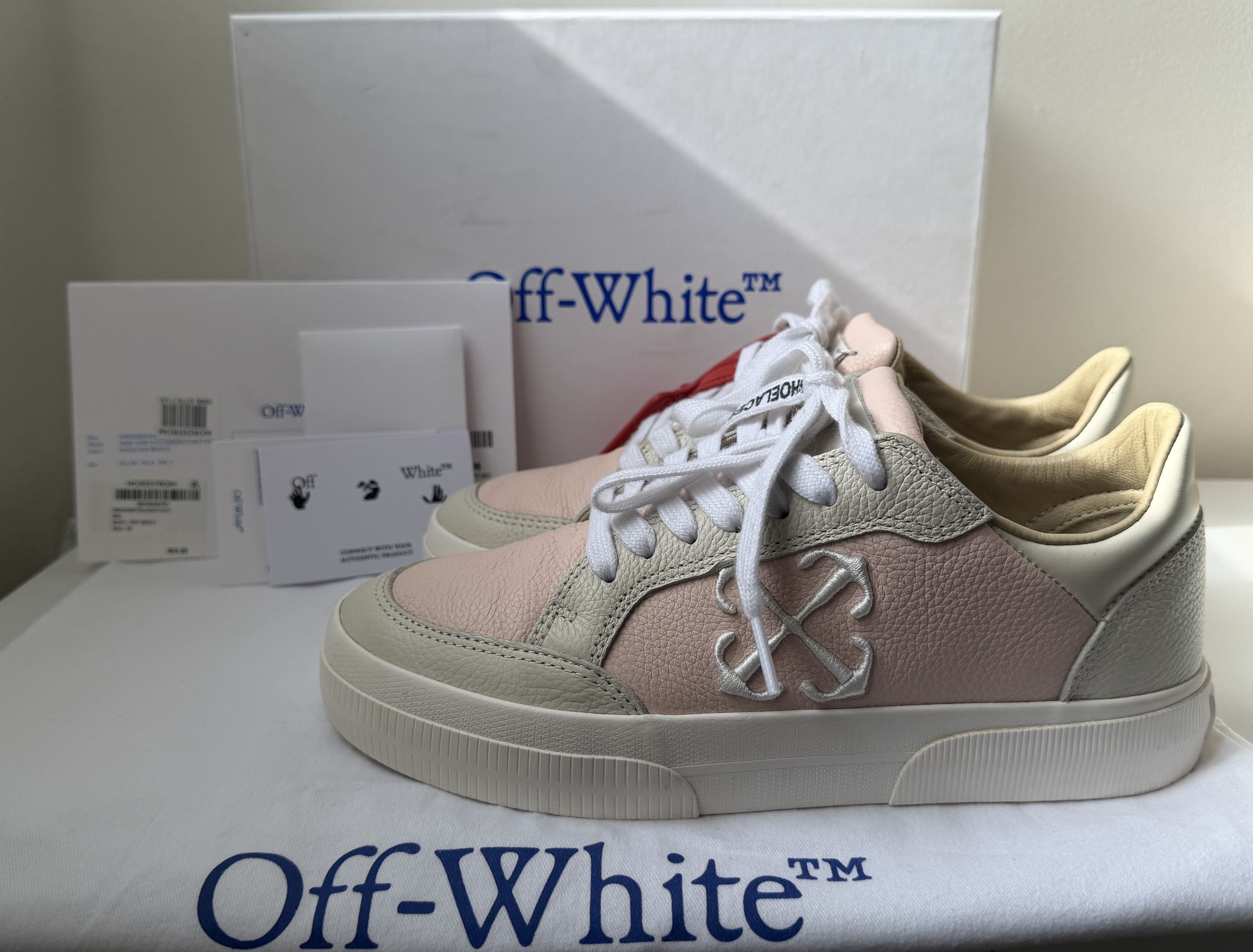 Off-White Off-White Low Vulcanized Leather Sneakers Pink/Nude Size 8 Size US 8 / IT 38 - 3 Thumbnail