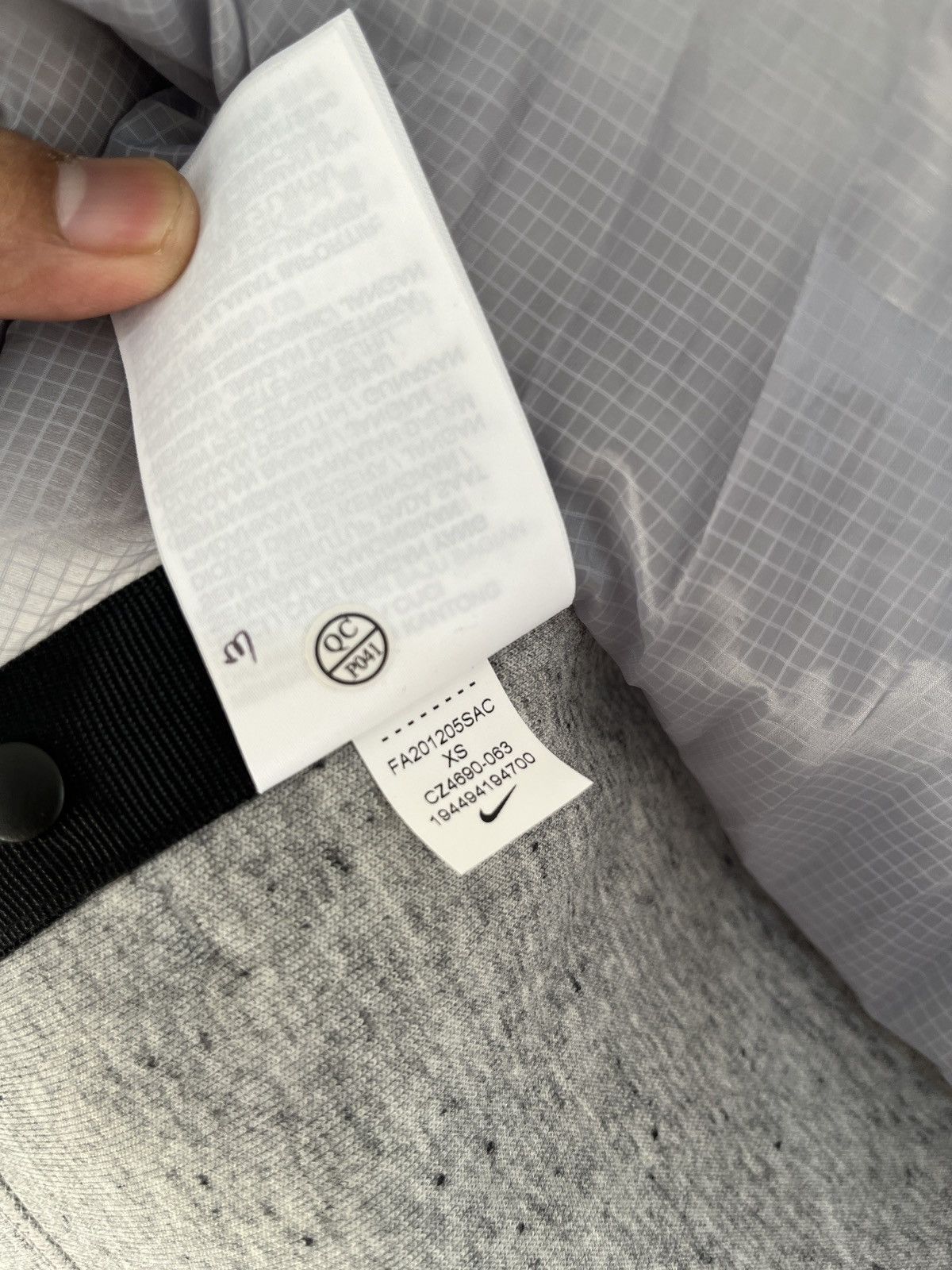 Nike × Sacai Grey Pleated T Shirt Size XS / US 0-2 / IT 36-38 - 9 Thumbnail