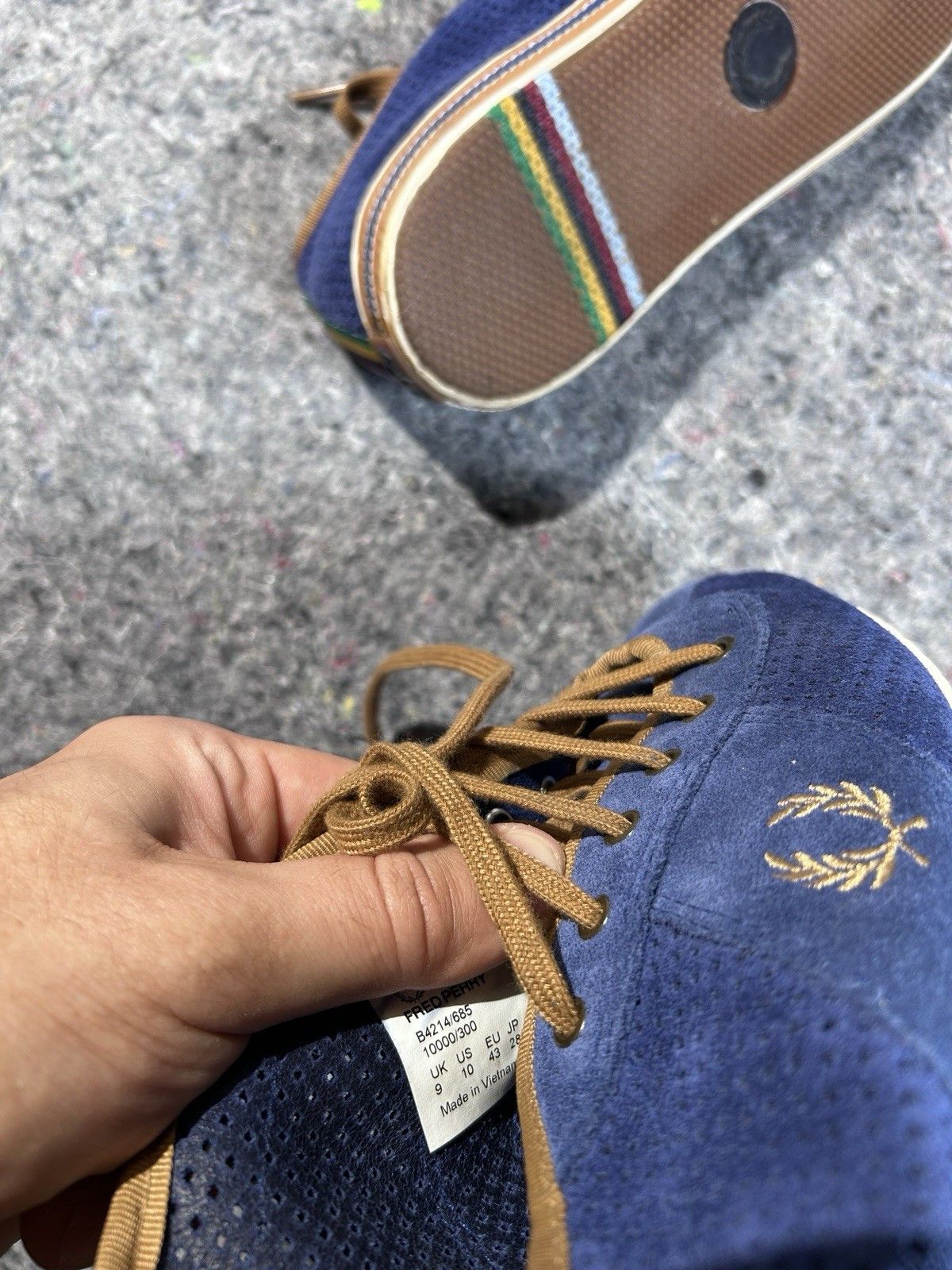 Fred Perry Fred Perry X Bradley Wiggins Howells Suede Trainer Navy US10 Size US 10 / EU 43 - 9 Thumbnail