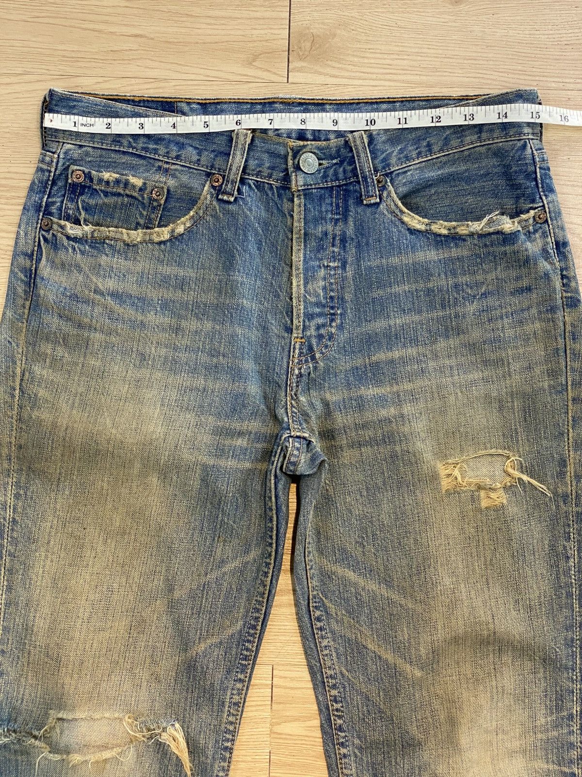 Levi's Levi’s Vintage Distress Rusty Mud Wash Loose Style Jeans Size US 30 / EU 46 - 13 Thumbnail