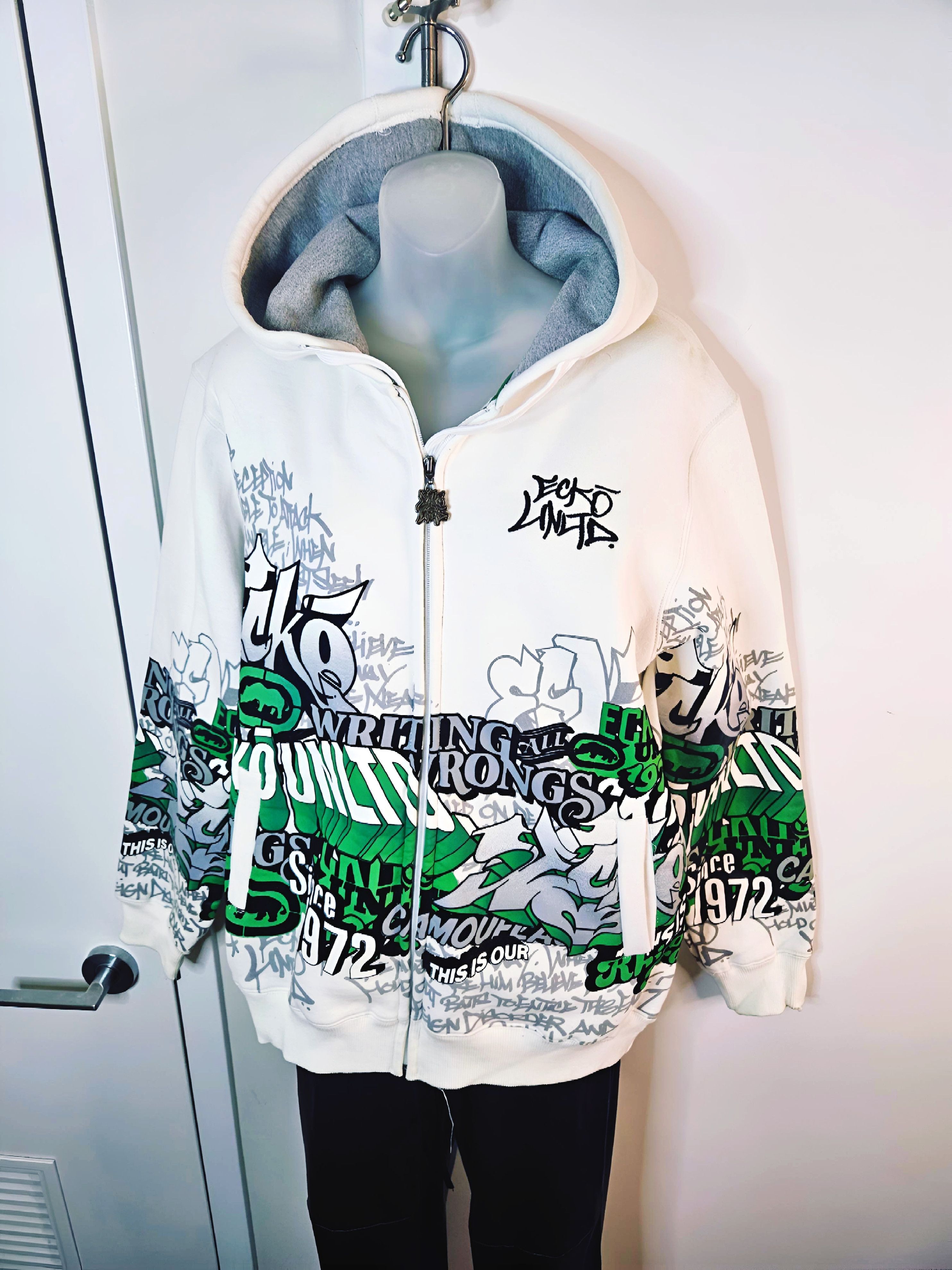 Marc Ecko Men’s Mark Ecko 2002 Graffiti Hoodie, Mint Condition: Size US L / EU 52-54 / 3 - 9 Thumbnail