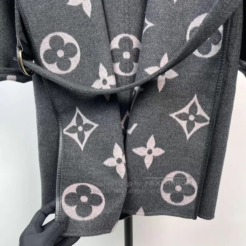 Louis Vuitton Louis Vuitton Long bathrobe coat in dark grey with full pr Size XS / US 0-2 / IT 36-38 - 6 Thumbnail