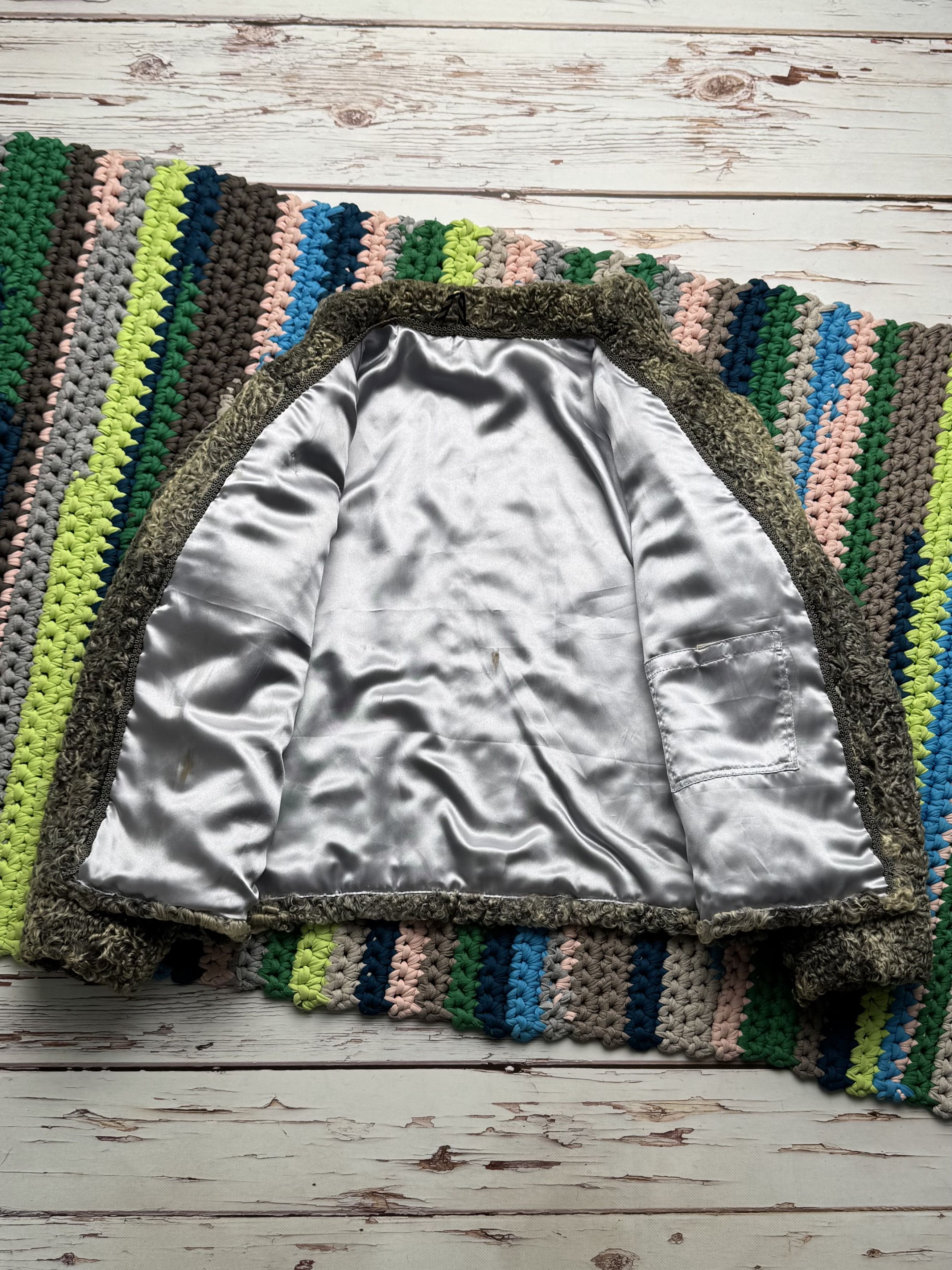 Vintage Vintage Gray Curly Shearling Crop Coat Y2K Outerwear Size L / US 10 / IT 46 - 8 Thumbnail