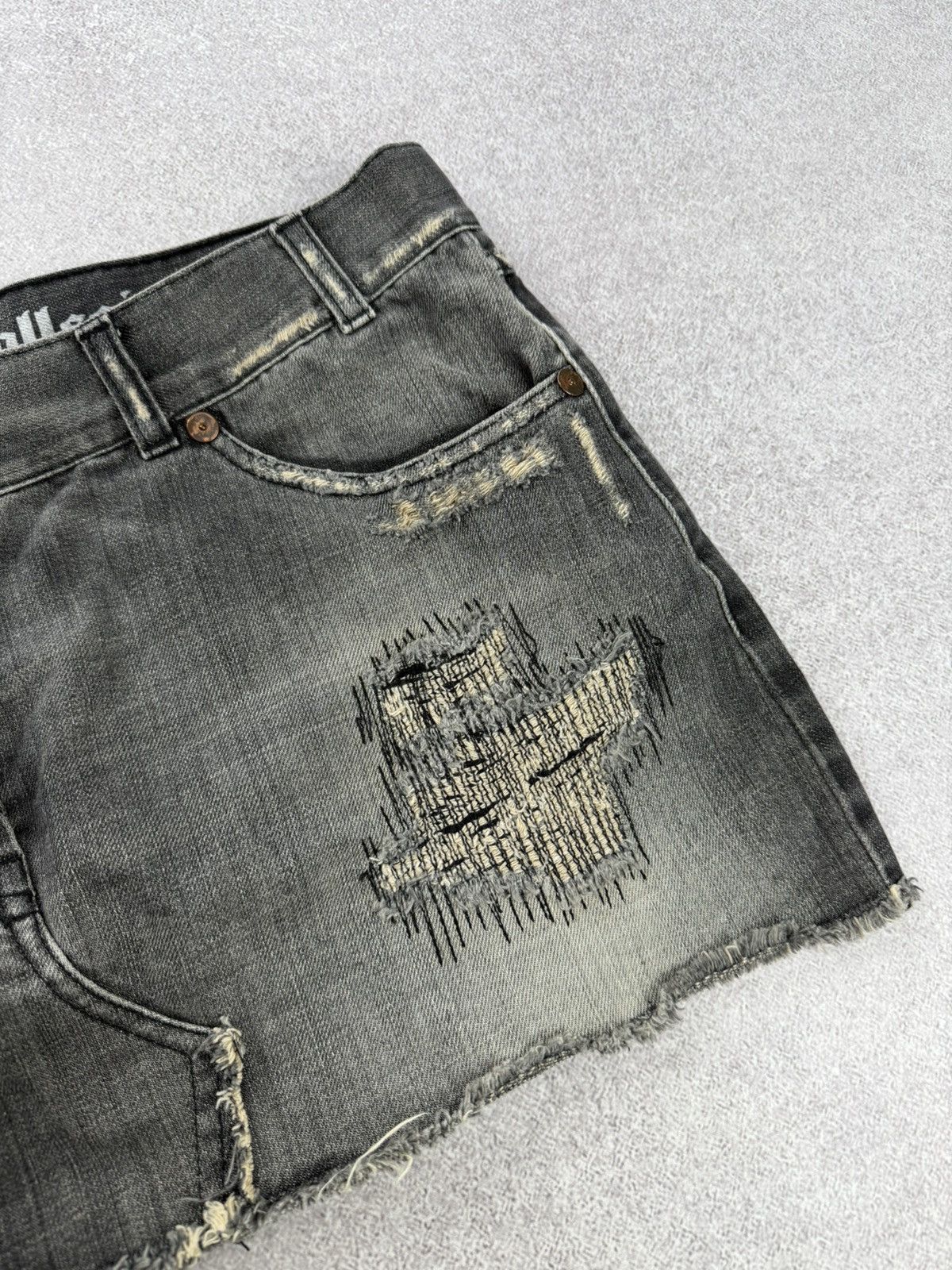 Allsaints Allsaints Distressed Denim Mini Skirts Size M Size 26" / US 2 / IT 38 - 3 Thumbnail