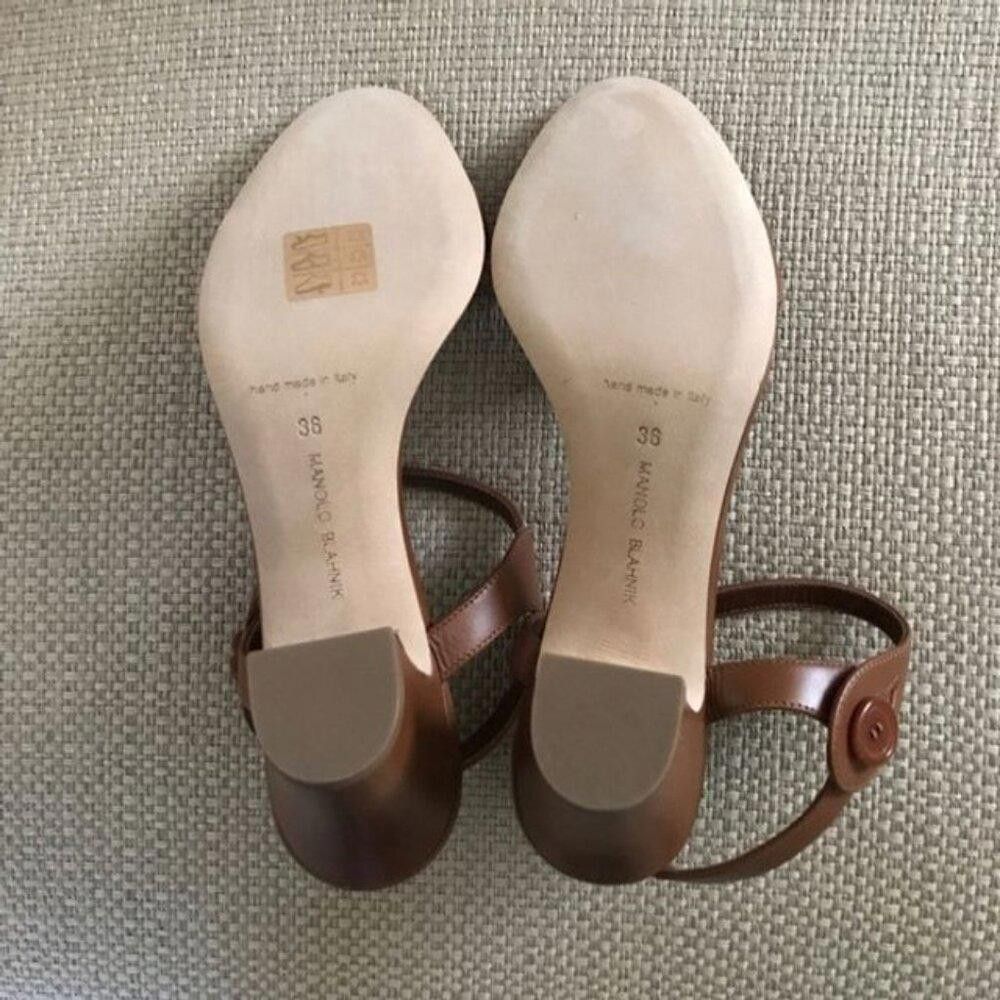 Manolo Blahnik NWT Manolo Blahnik ‘Mulia’ Button Sandal Size US 6 / IT 36 - 2 Thumbnail