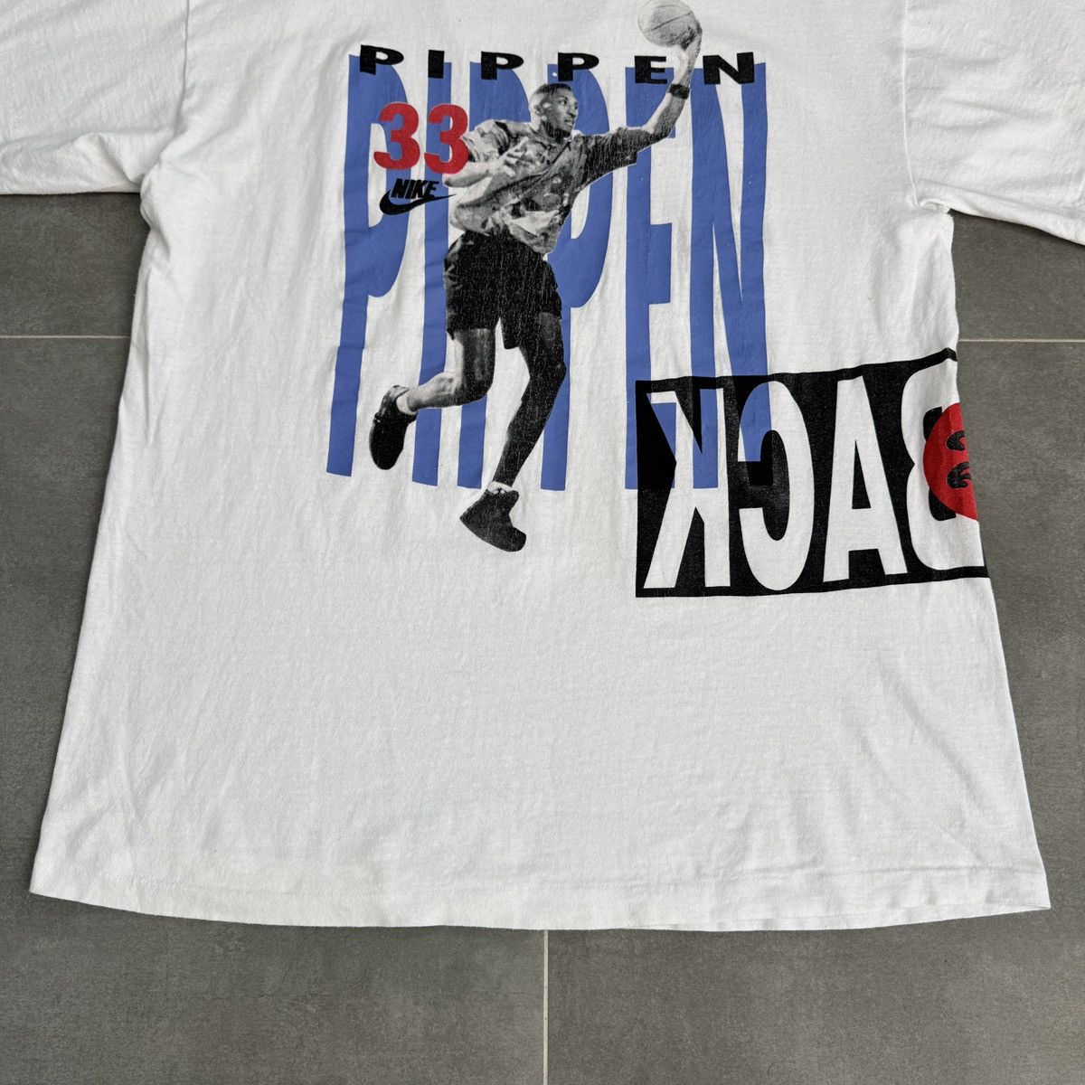 Vintage Vintage Nike Jordan Pippen Back 2 Back NBA Rare Y2K T-Shirt Size US XL / EU 56 / 4 - 17 Thumbnail