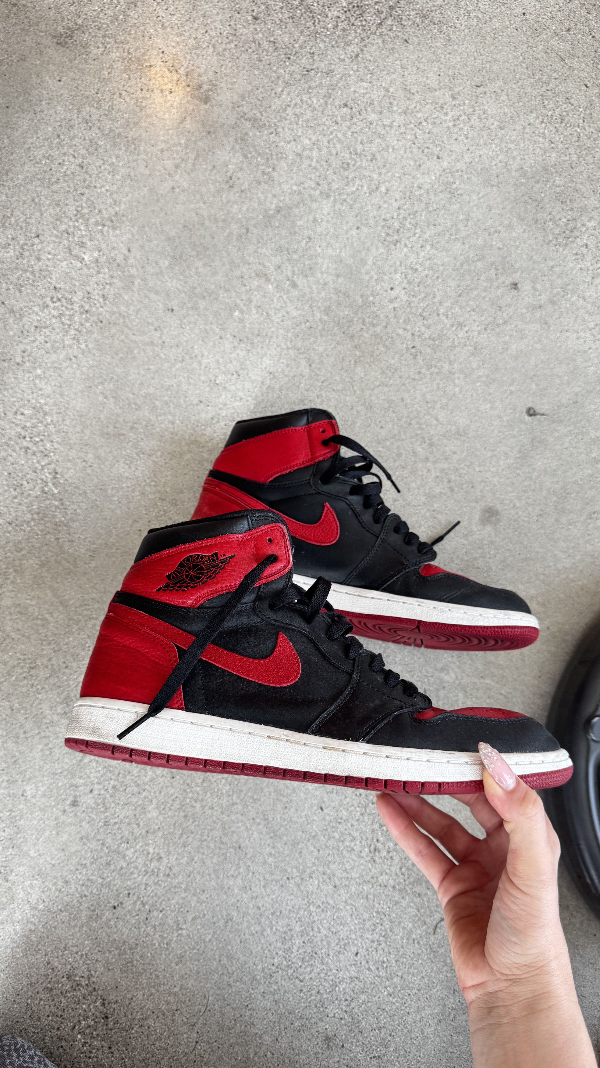 Nike Nike Air Jordan 1 Retro High “Bred / Banned” (2016) Size US 11 / EU 44 - 4 Thumbnail