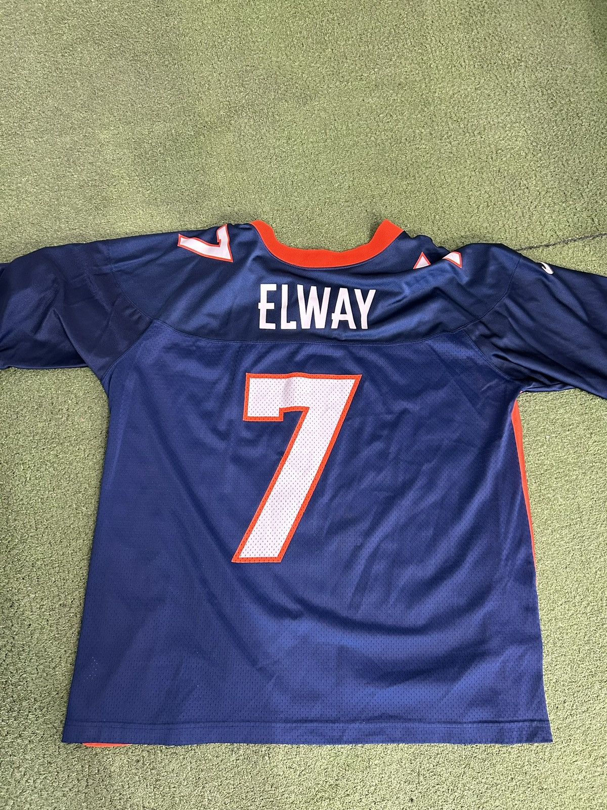 NFL × Nike Nike Vintage John Elway Denver Broncos Jersey Size US L / EU 52-54 / 3 - 1 Thumbnail