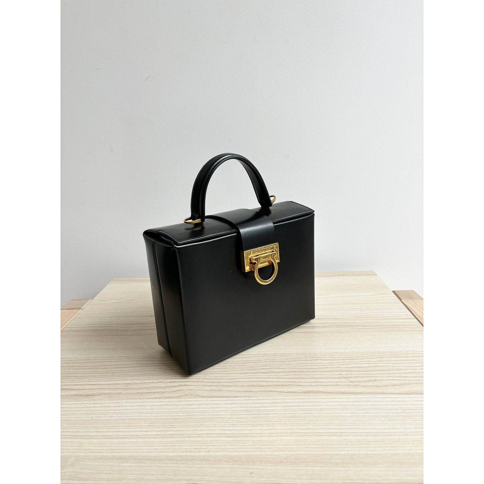 Salvatore Ferragamo Ferragamo Gancini Top Handle Bag Size ONE SIZE - 8 Thumbnail
