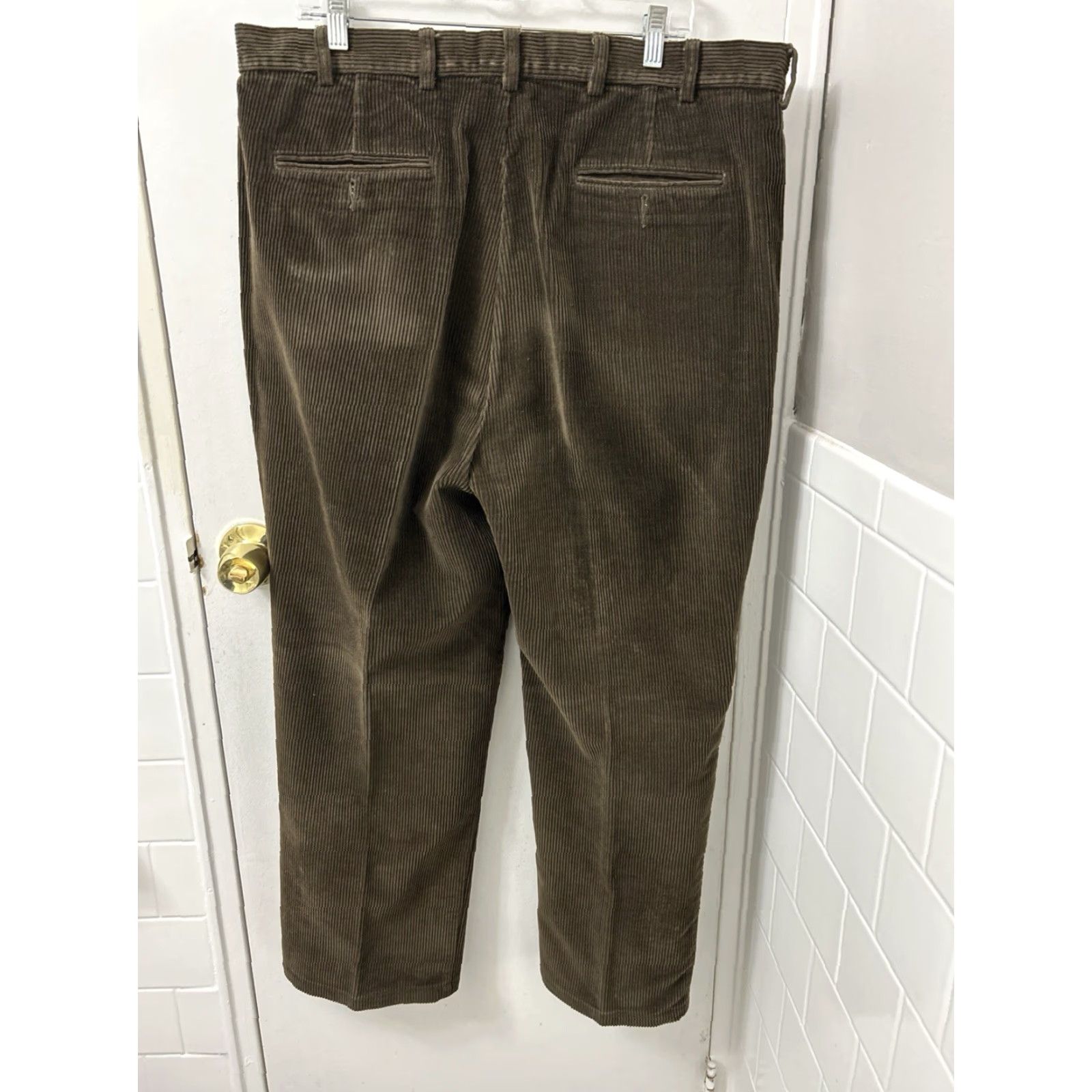 Jos. A. Bank VINTAGE? No. Size US 40 / EU 56 - 7 Thumbnail