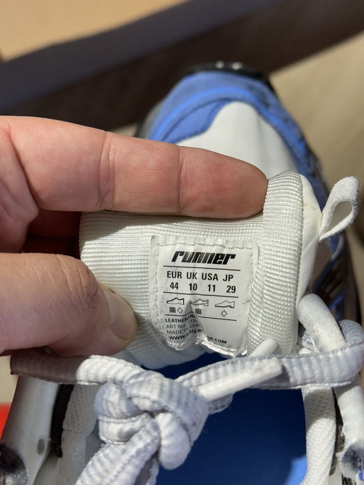 Balenciaga BALENCIAGA RUNNER SNEAKERS Size US 11 / EU 44 - 4 Thumbnail