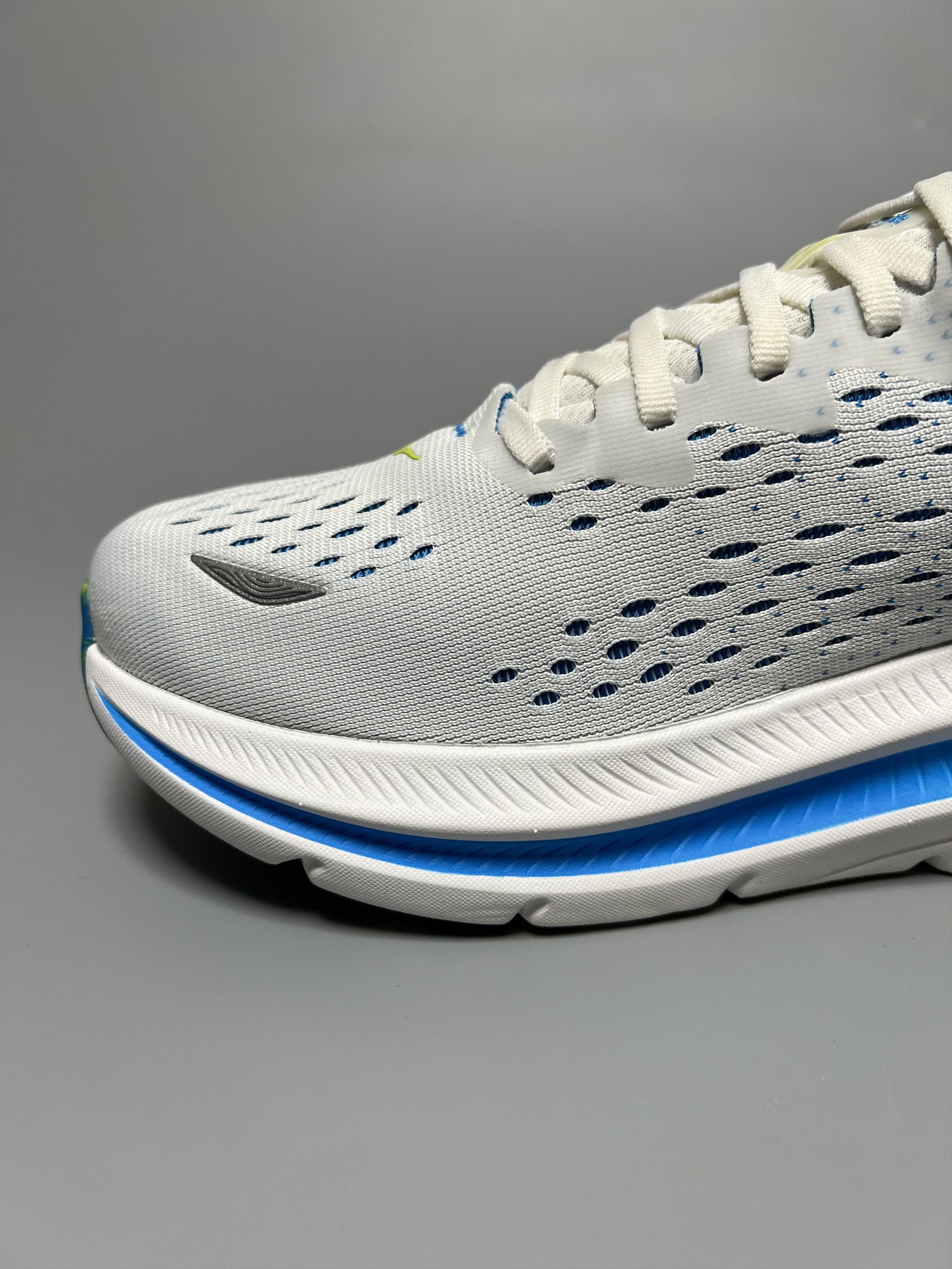 Hoka 9.5D Hoka One One Kawana Running Shoes Gym Walking Size US 9.5 / EU 42-43 - 10 Thumbnail