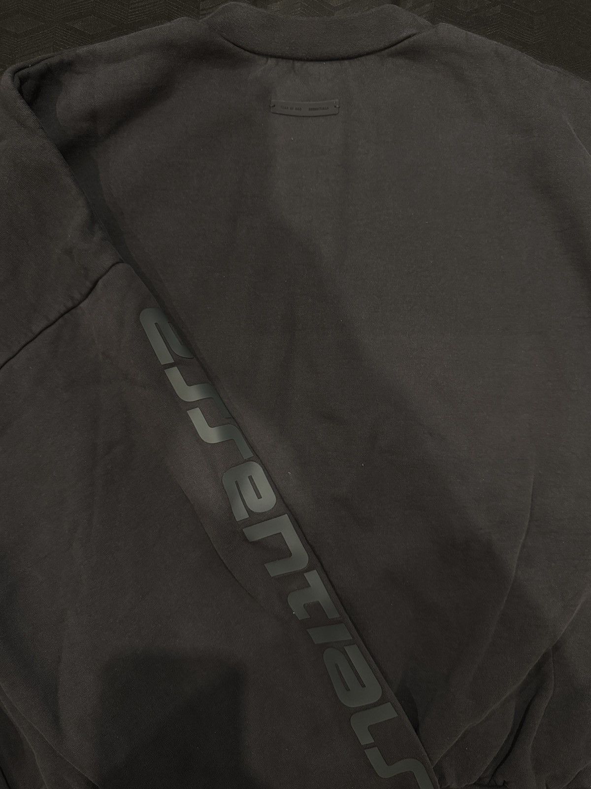 Essentials {Black Holiday 'Los Angeles' Heavy Fleece Cropped Sweatshirt Size US XL / EU 56 / 4 - 14 Thumbnail