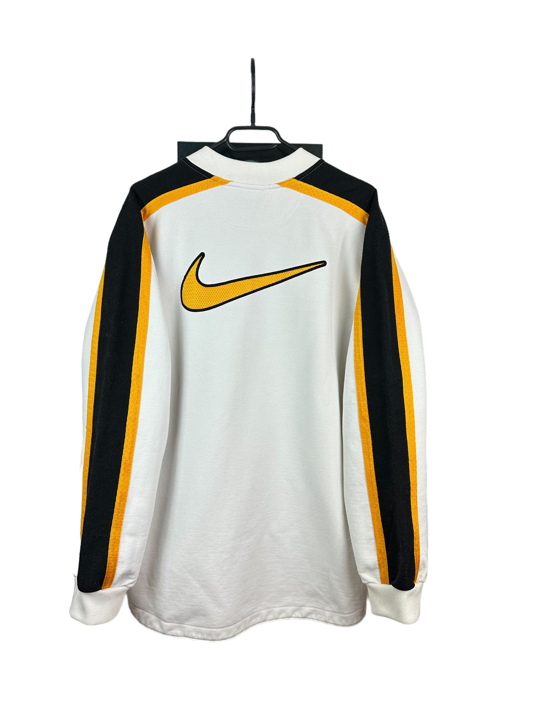 Nike Vintage Nike Big Logo Swoosh Sweatshirt White Rare Hype Size US S / EU 44-46 / 1 - 10 Thumbnail