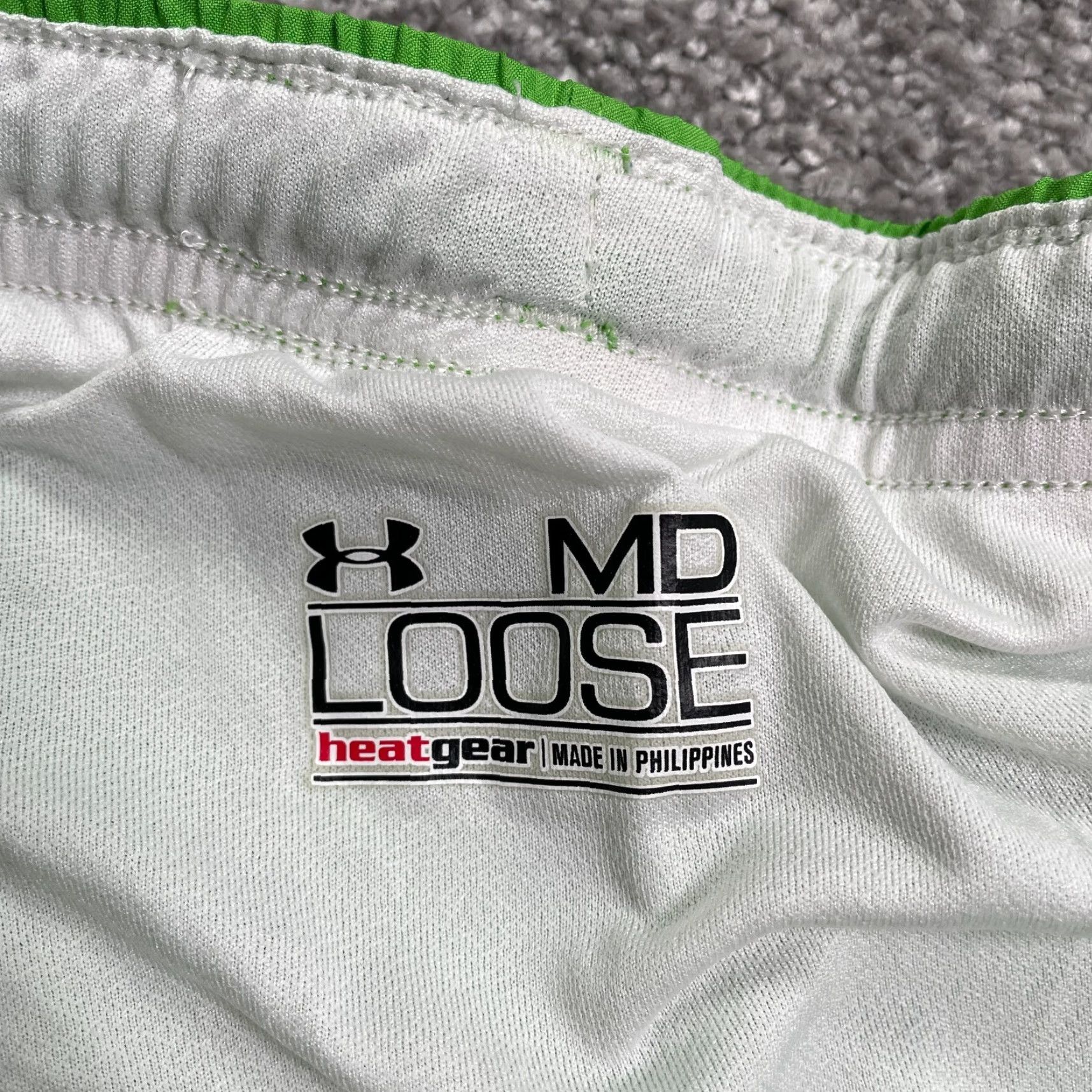 Under Armour Under Armour Loose Active Shorts Womens M Green Drawstring Athletic 28x3 Size 28" / US 6 / IT 42 - 6 Thumbnail