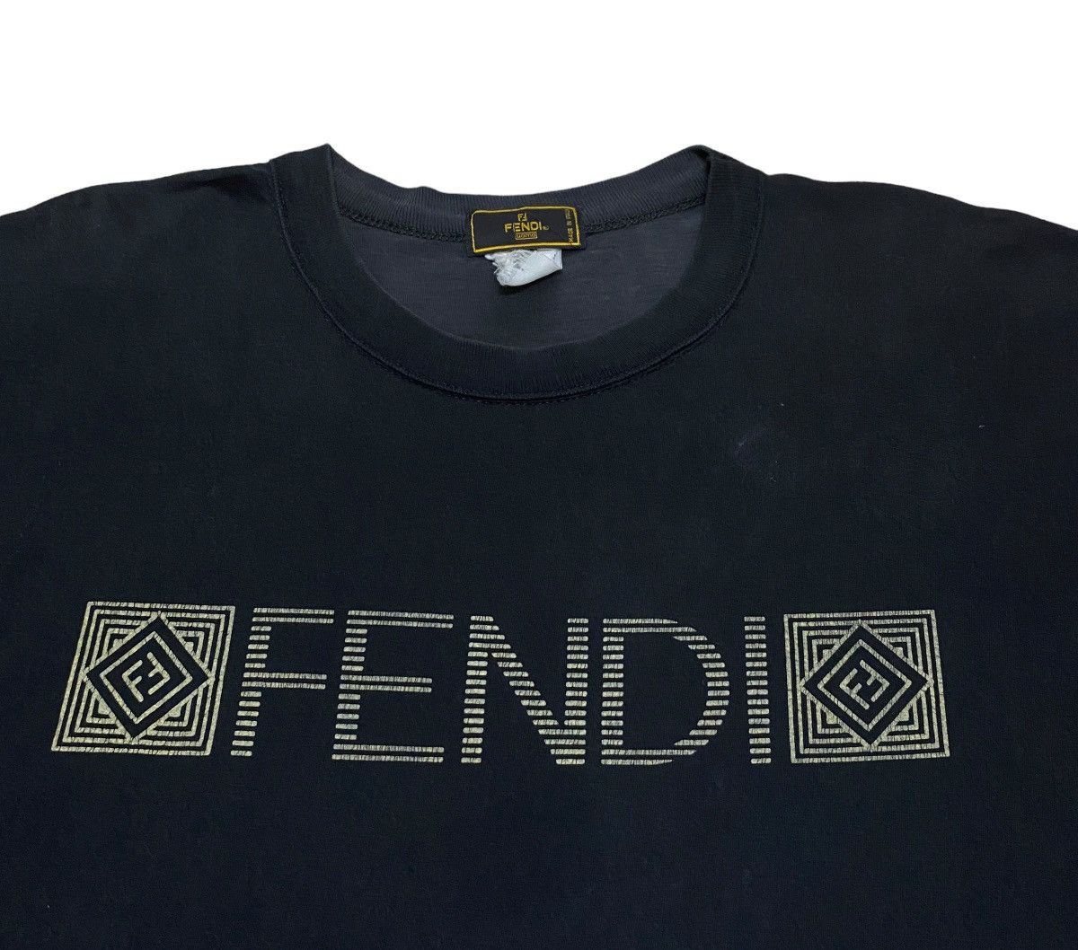 Fendi Rare Design Vintage Brand Fendi Big Logo T-shirt 1990s Size US L / EU 52-54 / 3 - 3 Thumbnail