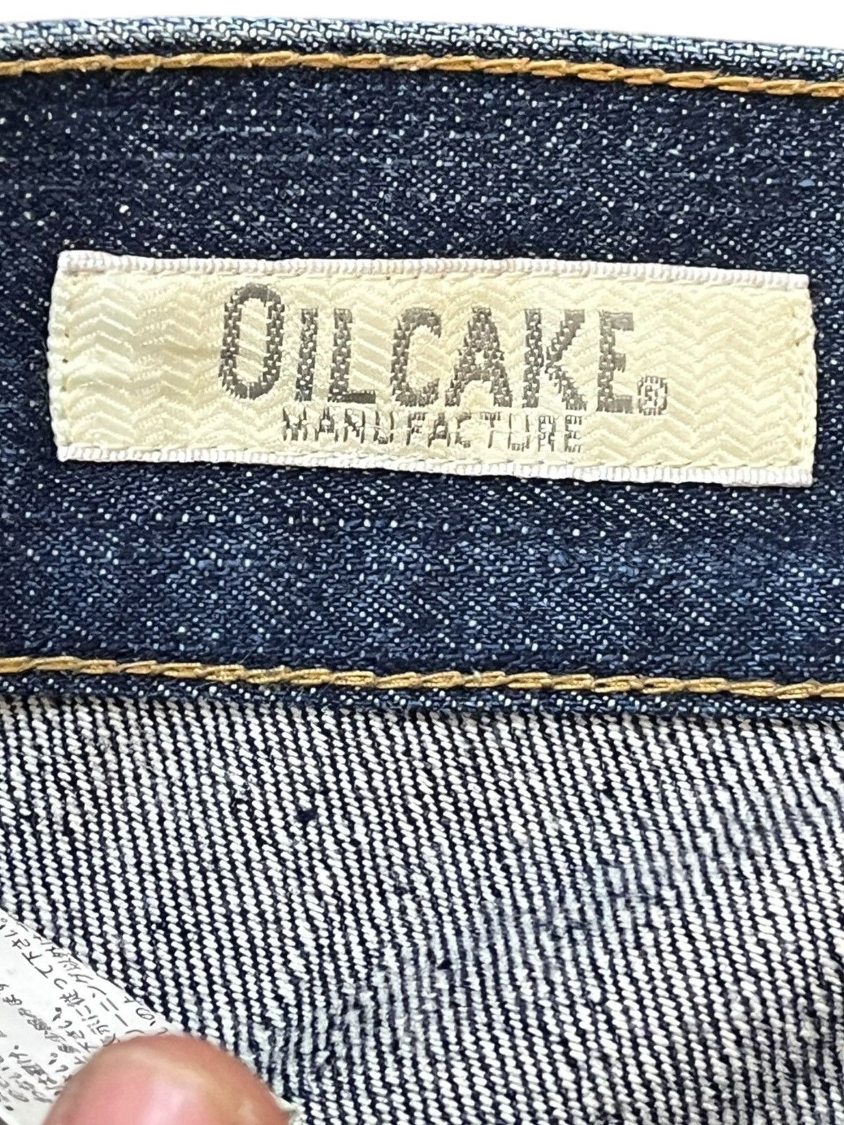 Japanese Brand Vintage Oilcake Unique Design Back Pocket Denim Size US 33 - 7 Thumbnail