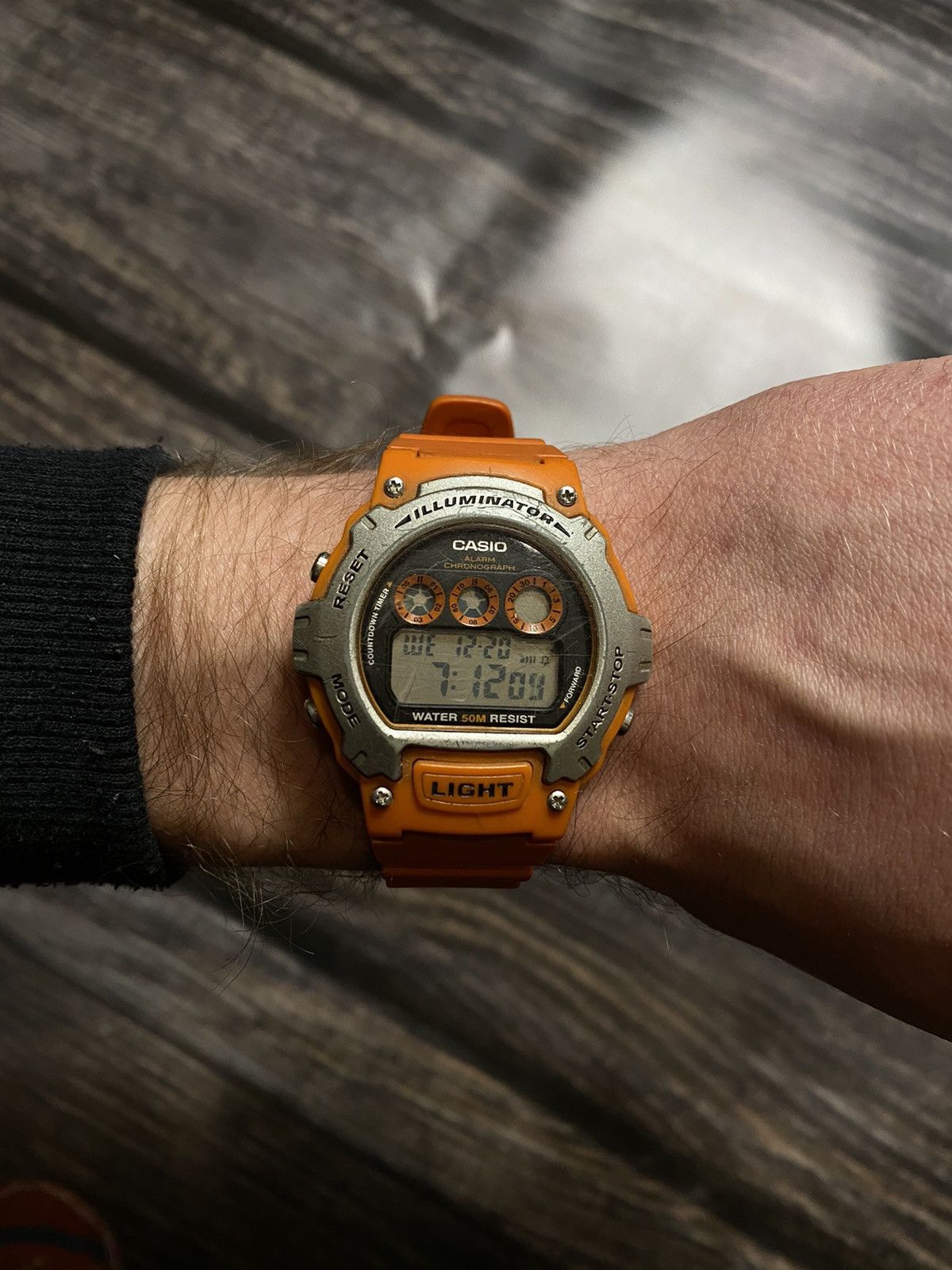 Casio × Japanese Brand × Vintage CASIO ILLUMINATOR VTG JAPAN WATCH Size ONE SIZE - 2 Thumbnail