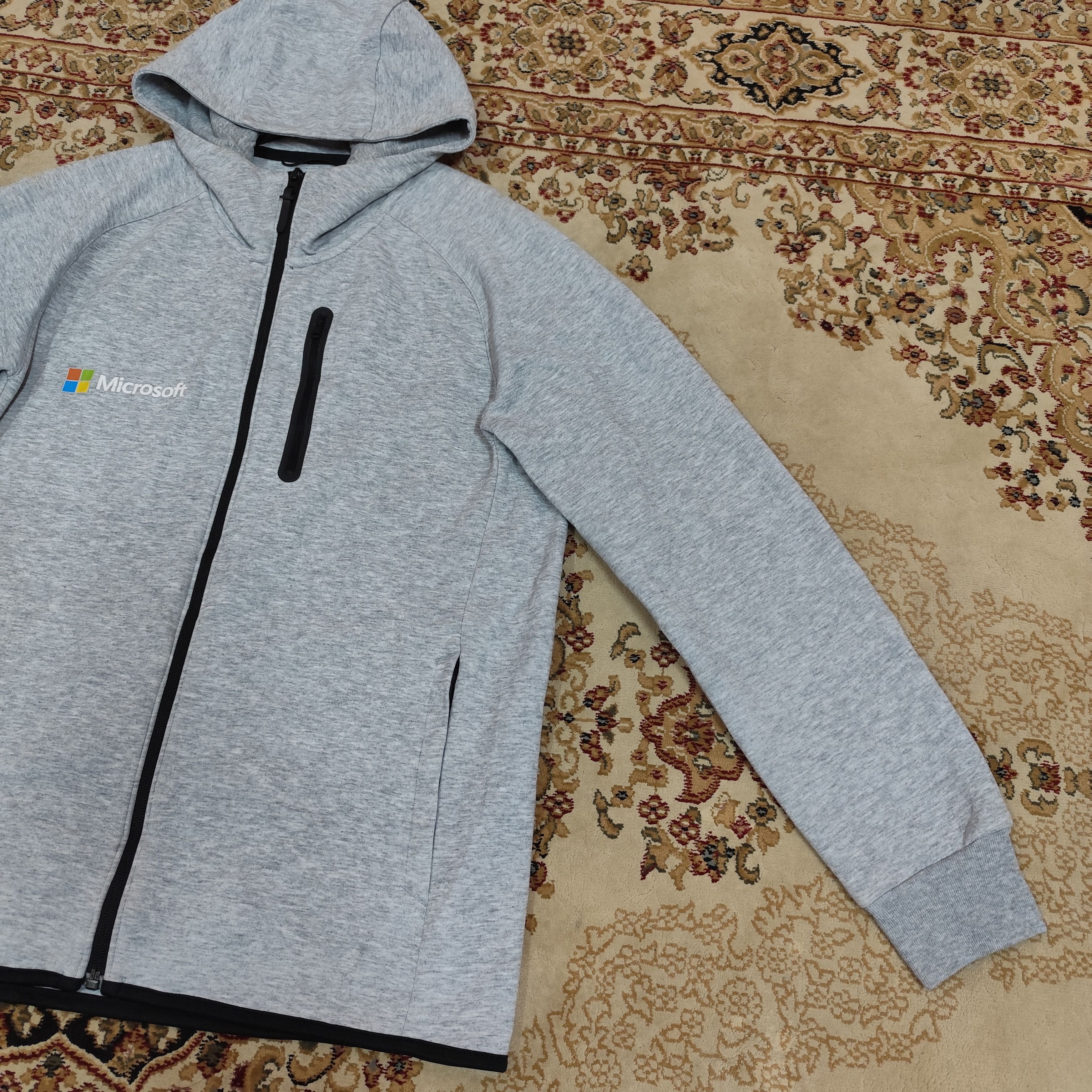 Japanese Brand × Microsoft × Uniqlo MICROSOFT TEAM JAPAN X UNIQLO ZIPPER HOODIE Size US L / EU 52-54 / 3 - 5 Thumbnail