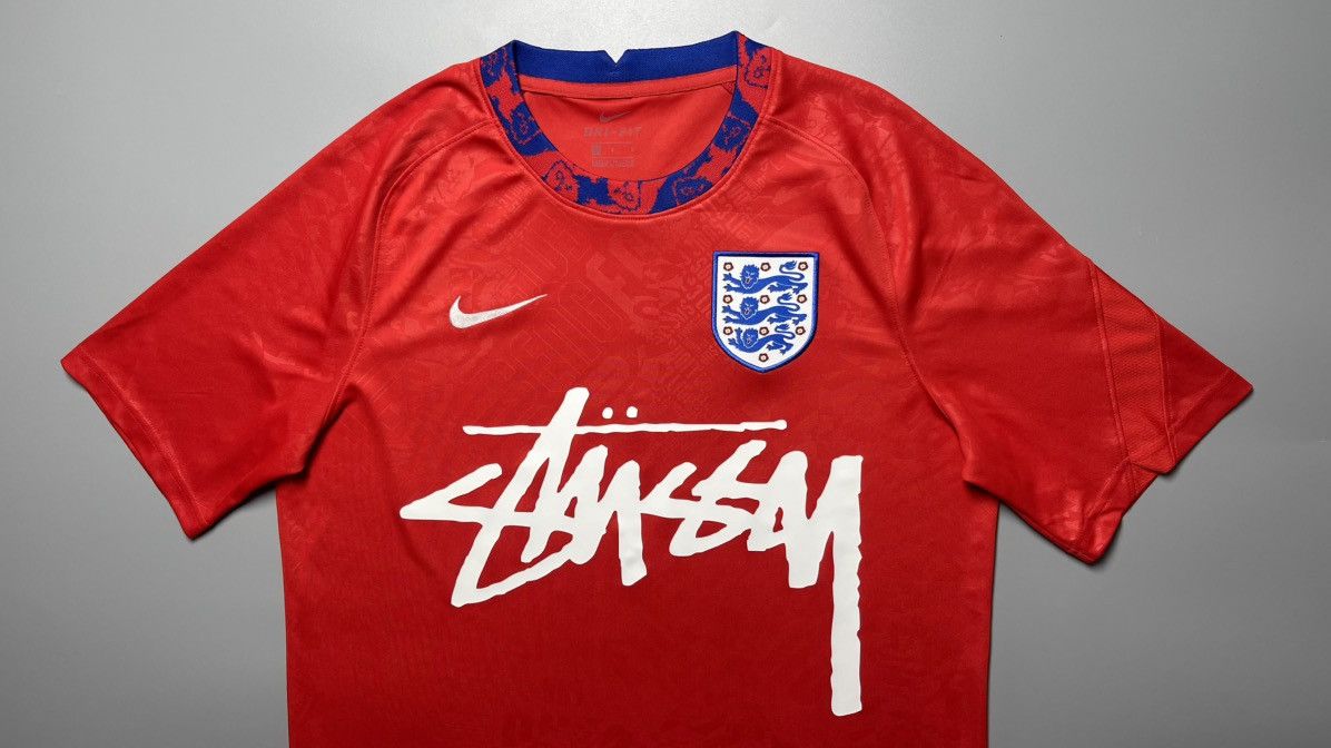 Nike ENGLAND x STUSSY NIKE 2020/2021 FOOTBALL PRE-MATCH JERSEY Size US L / EU 52-54 / 3 - 2 Thumbnail
