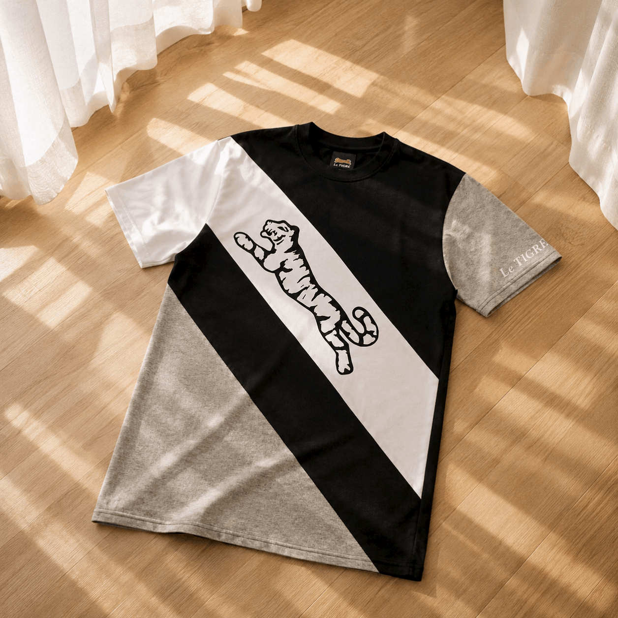 Le TIGRE Le TIGRE Original Tee Shirt Made in Japan Size US L / EU 52-54 / 3 - 1 Thumbnail