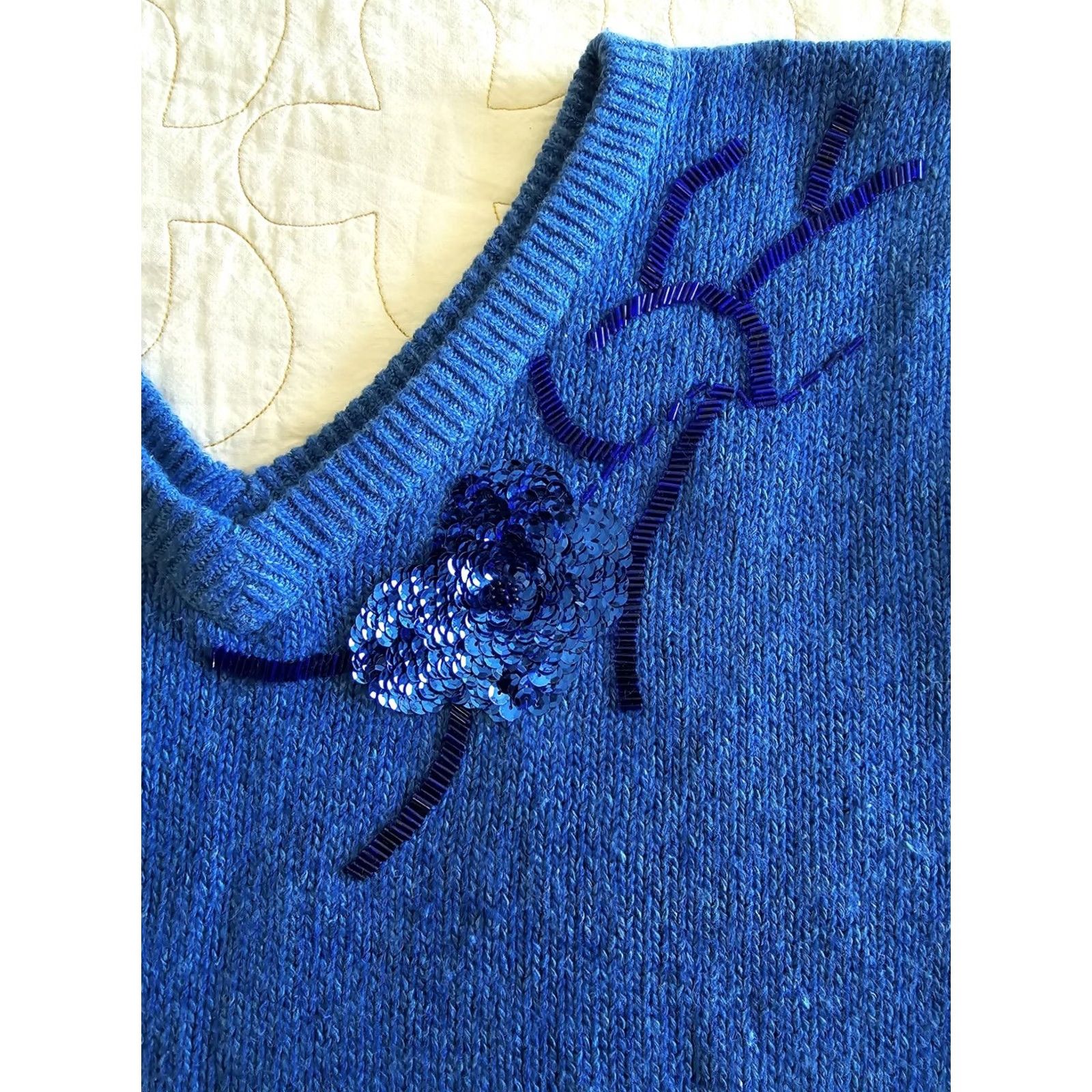 Vintage VINTAGE 80s Sweater Blue Beaded Sequins Womens Small Medium Short Sleeve Wool Blend Party 1980s Beaded Sequins Size S / US 4 / IT 40 - 3 Thumbnail