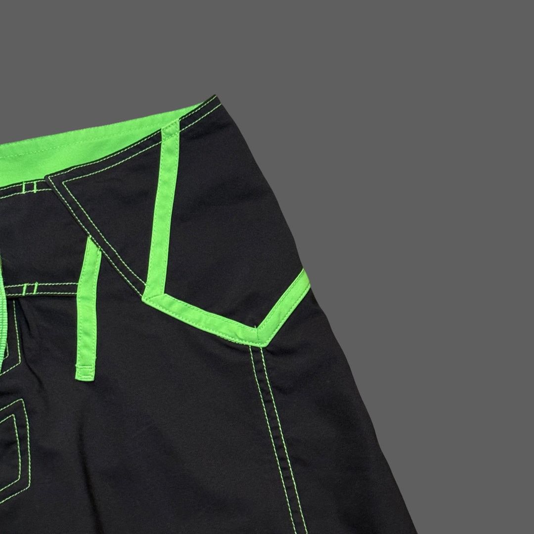Nike Nike Y2K RARE Black/Green Boardshorts Size 30 GUC Size US 30 / EU 46 - 2 Thumbnail