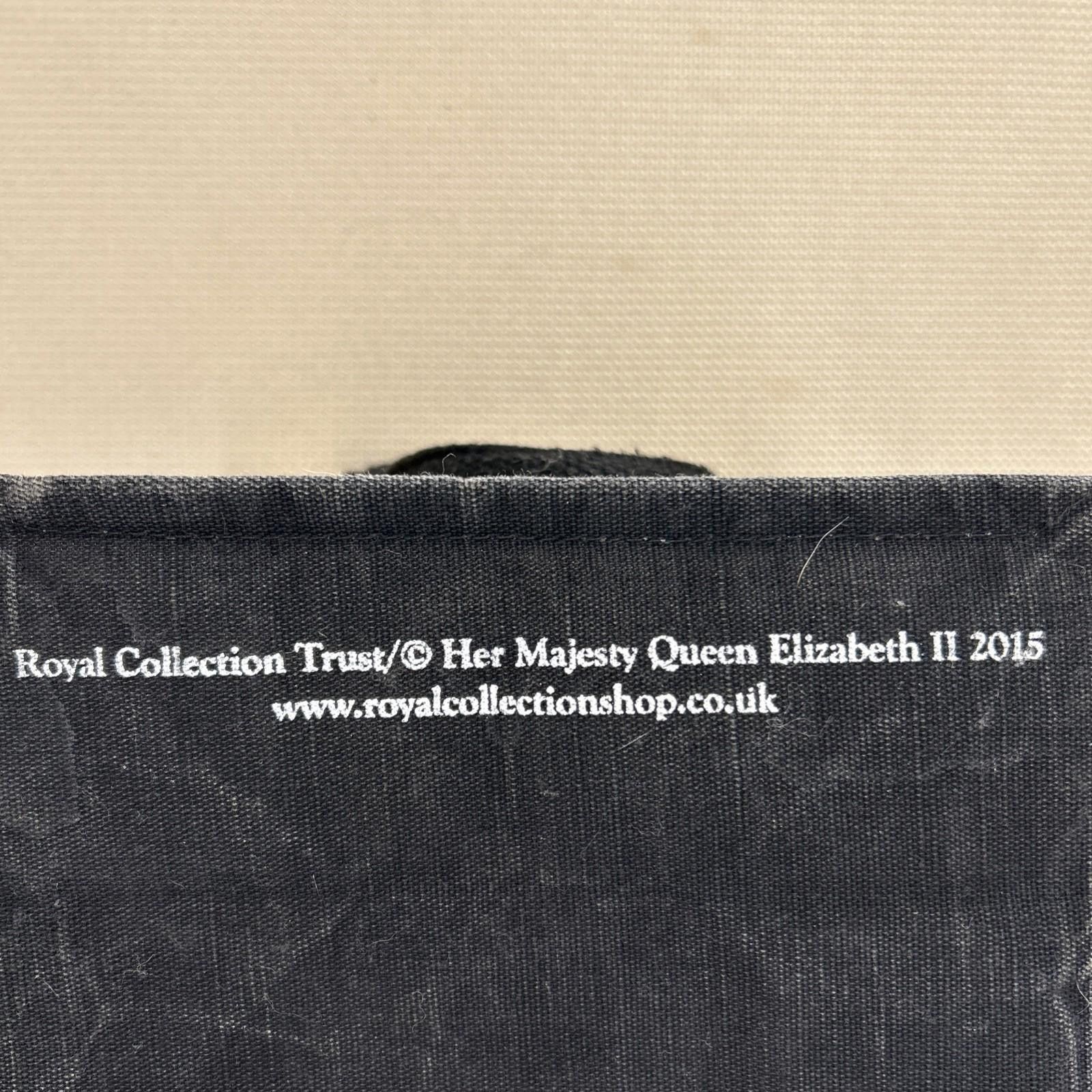Palace Buckingham Palace Gift Bag Tote Her Majesty Queen Elizabeth Size ONE SIZE - 6 Thumbnail