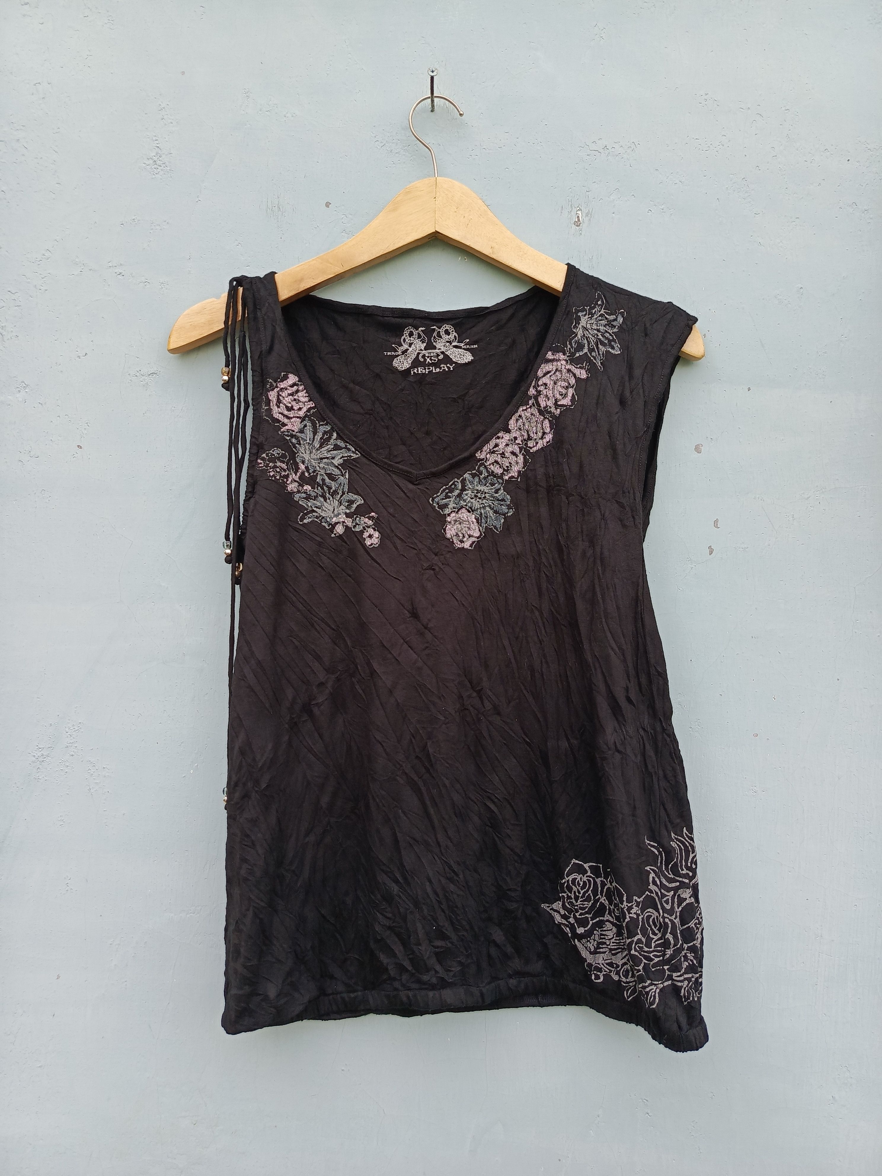 Japanese Brand Replay ros print sleeveless t-shirts Size XS / US 0-2 / IT 36-38 - 4 Thumbnail
