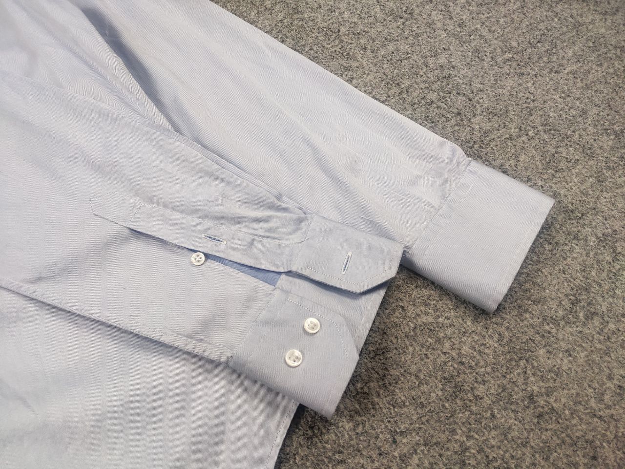Giorgio Armani Giorgio Armani Design with Light blue thin Long sleeve shirt Size US M / EU 48-50 / 2 - 9 Thumbnail