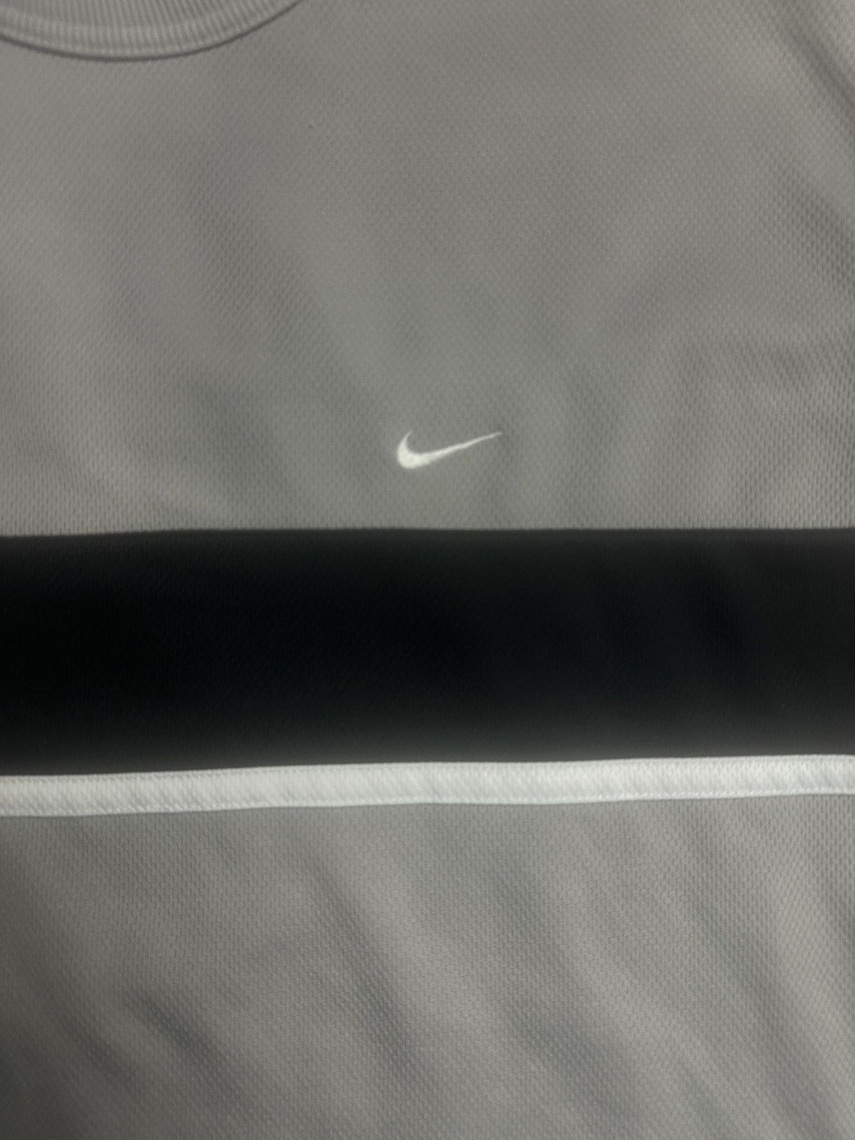 Nike × Vintage Vintage 2000s Nike grey and white vintage Size US XL / EU 56 / 4 - 2 Thumbnail