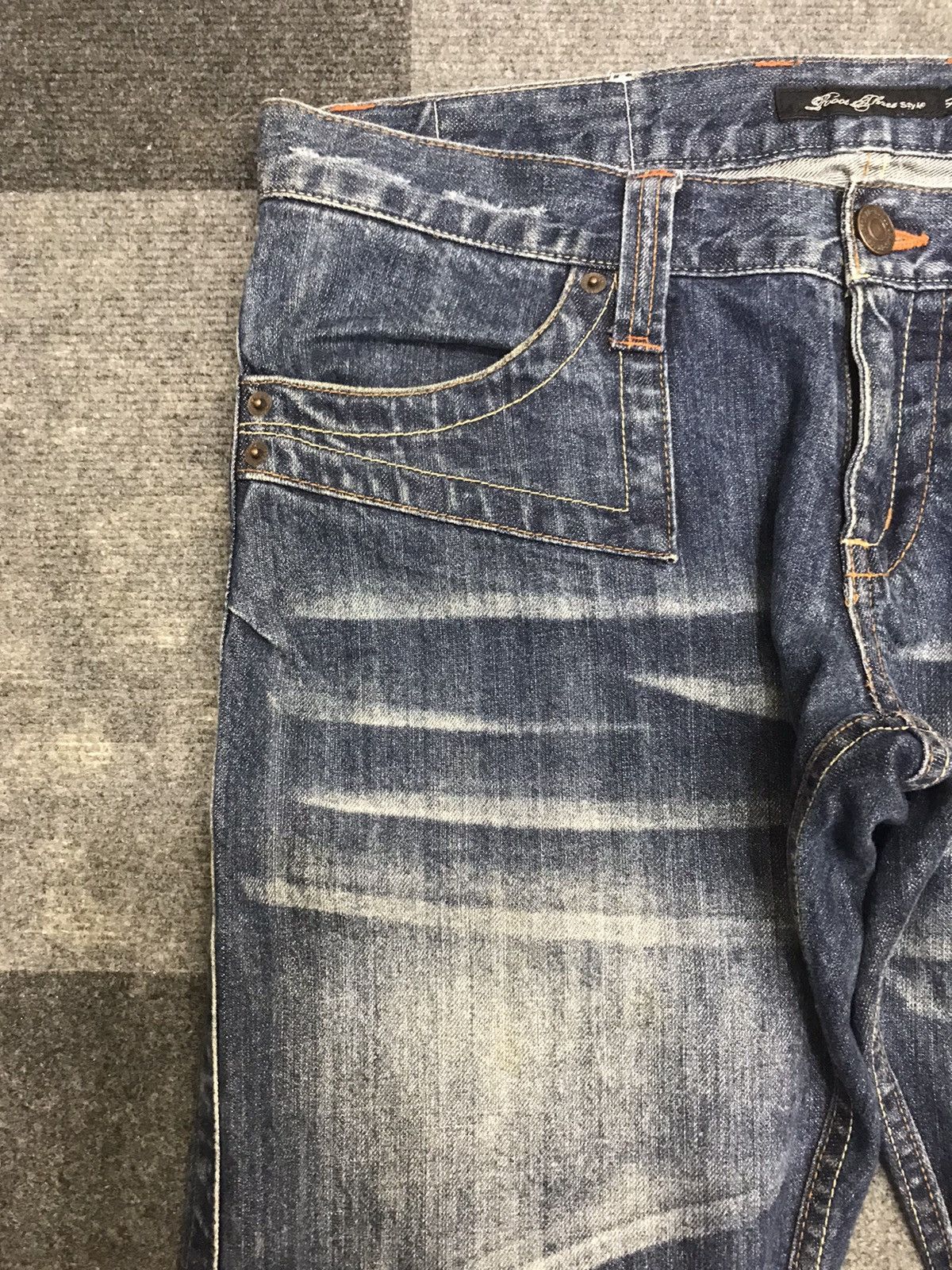 Japanese Brand 💥FLARE💥INSANE Root Three RARE FADES FLARE DENIM F446 Size US 36 / EU 52 - 5 Thumbnail