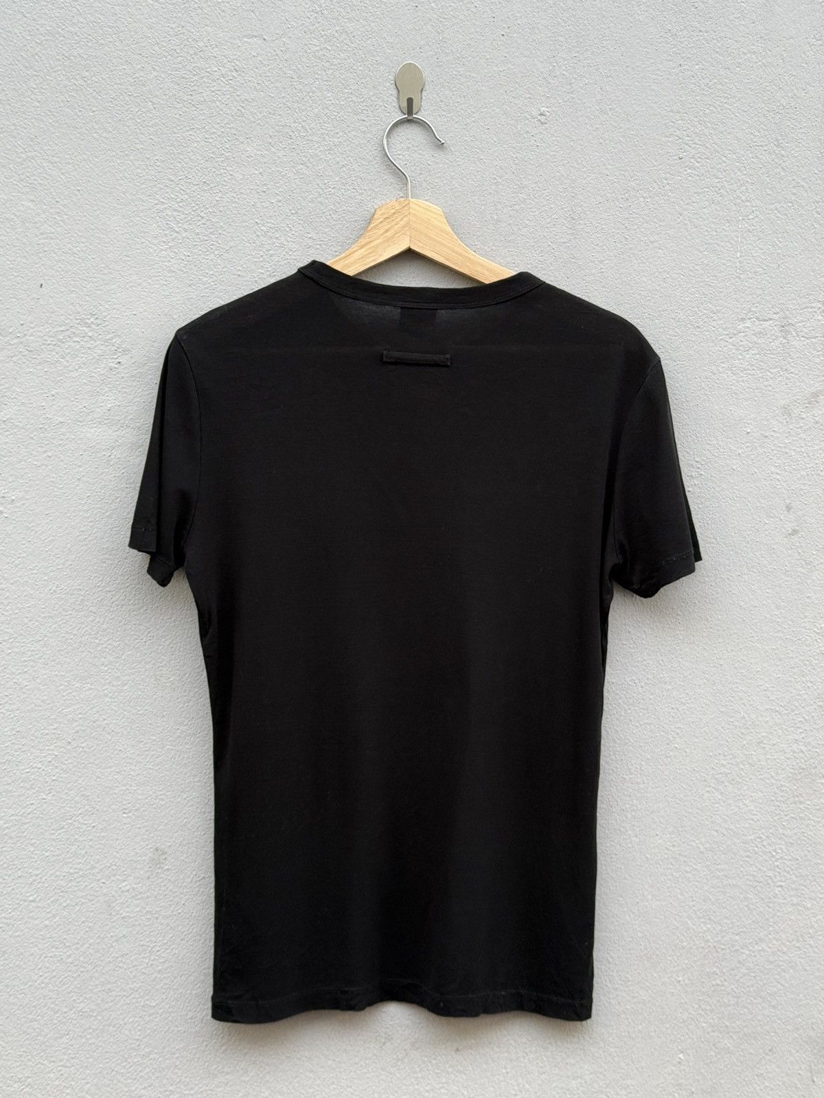 Jean Paul Gaultier Vintage JEAN PAUL GAULTIER HOMME Shoulder Print Tee Size US S / EU 44-46 / 1 - 7 Thumbnail
