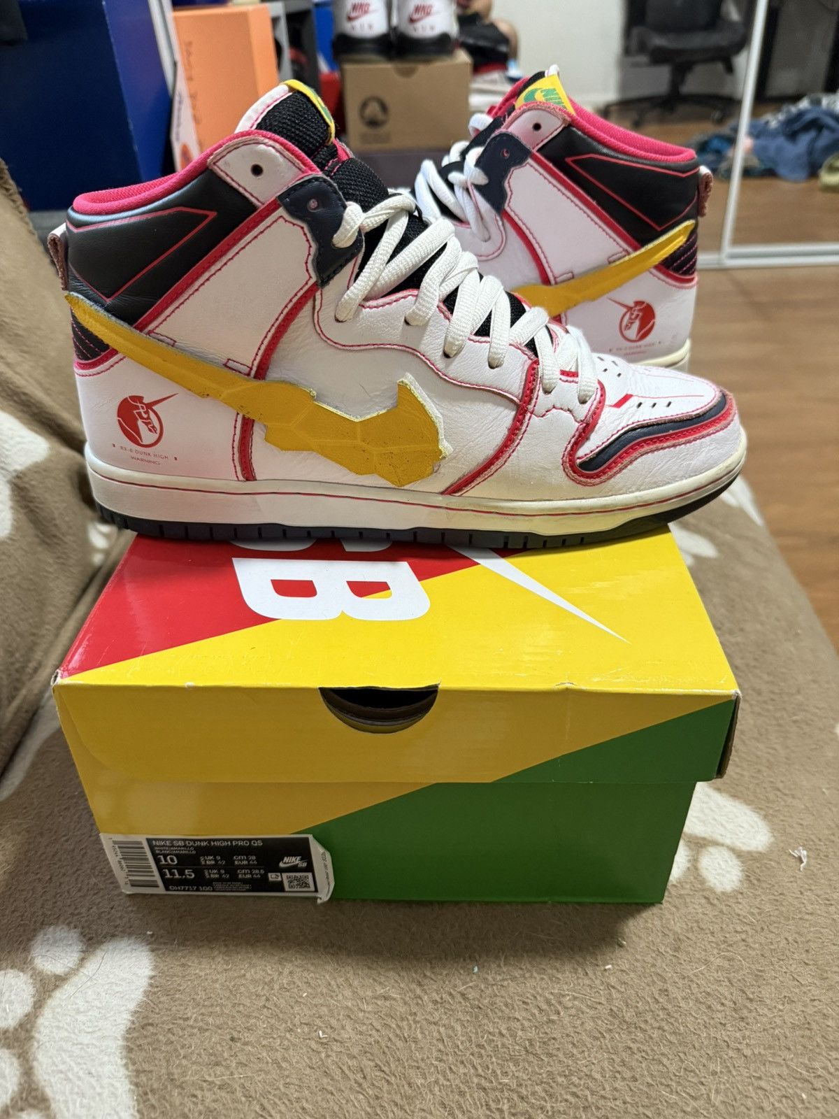 Nike Nike sb dunk high gundam unicorn Size US 10 / EU 43 - 1 Thumbnail