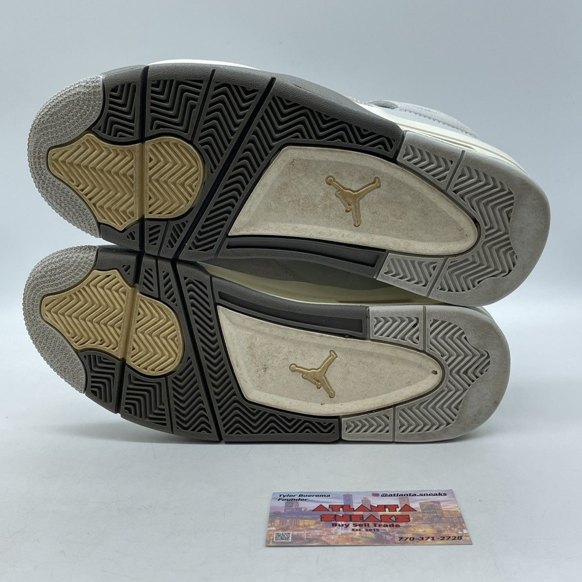 Jordan Brand Air Jordan 4 craft photon dust Size US 7.5 / EU 40-41 - 7 Thumbnail